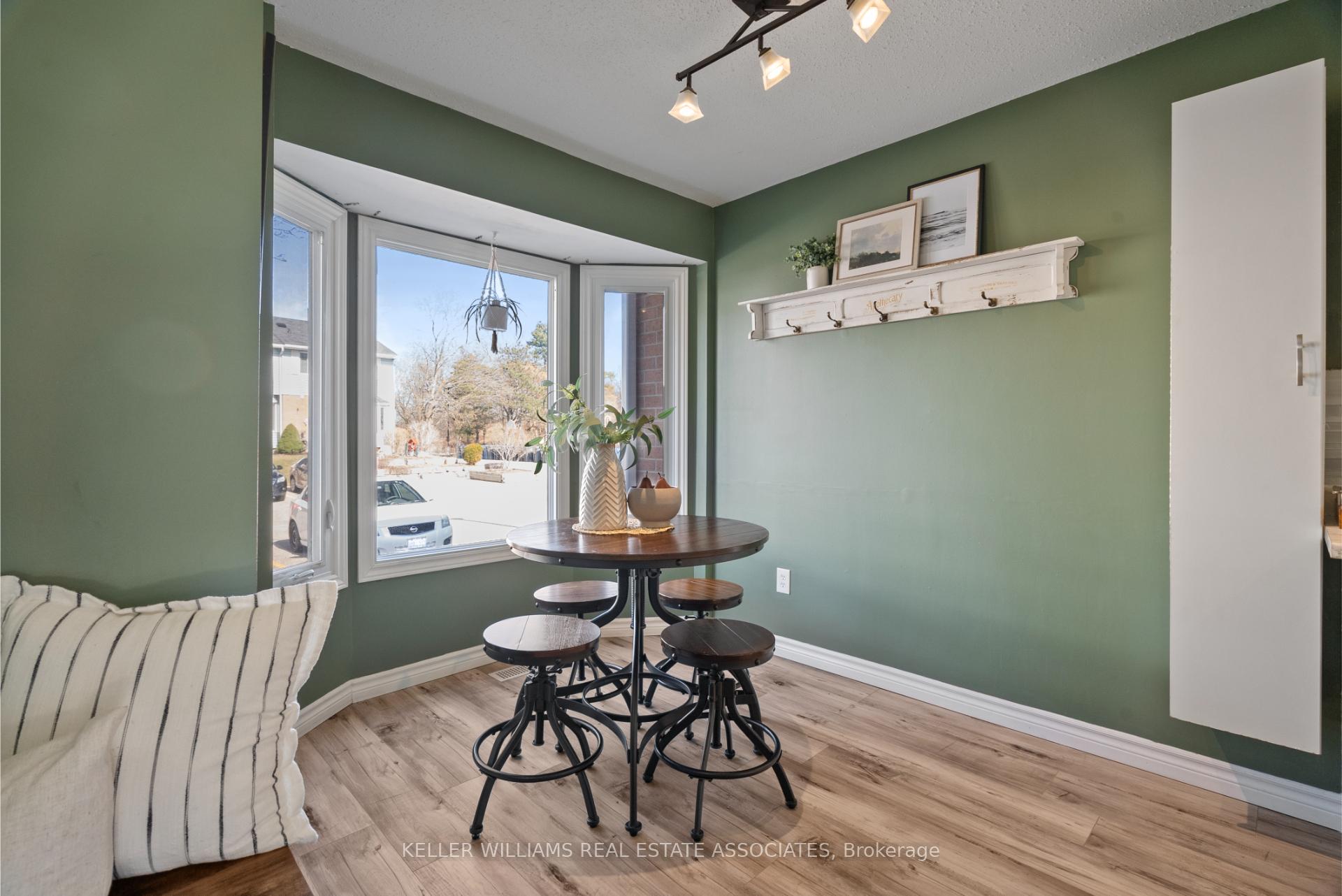 Photo 2 of Unit 11, 80 Ferman Drive, Guelph, Willow West/Sugarbush/West Acres — HOMEH