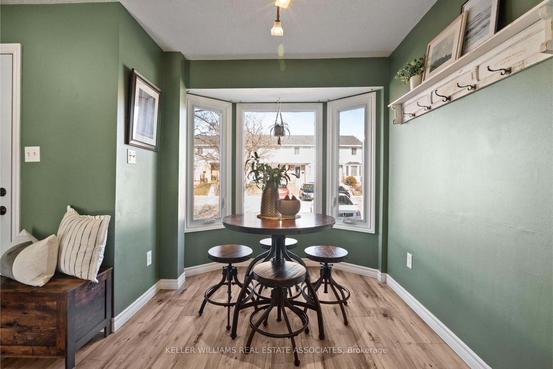 Photo 3 of Unit 11, 80 Ferman Drive, Guelph, Willow West/Sugarbush/West Acres — HOMEH