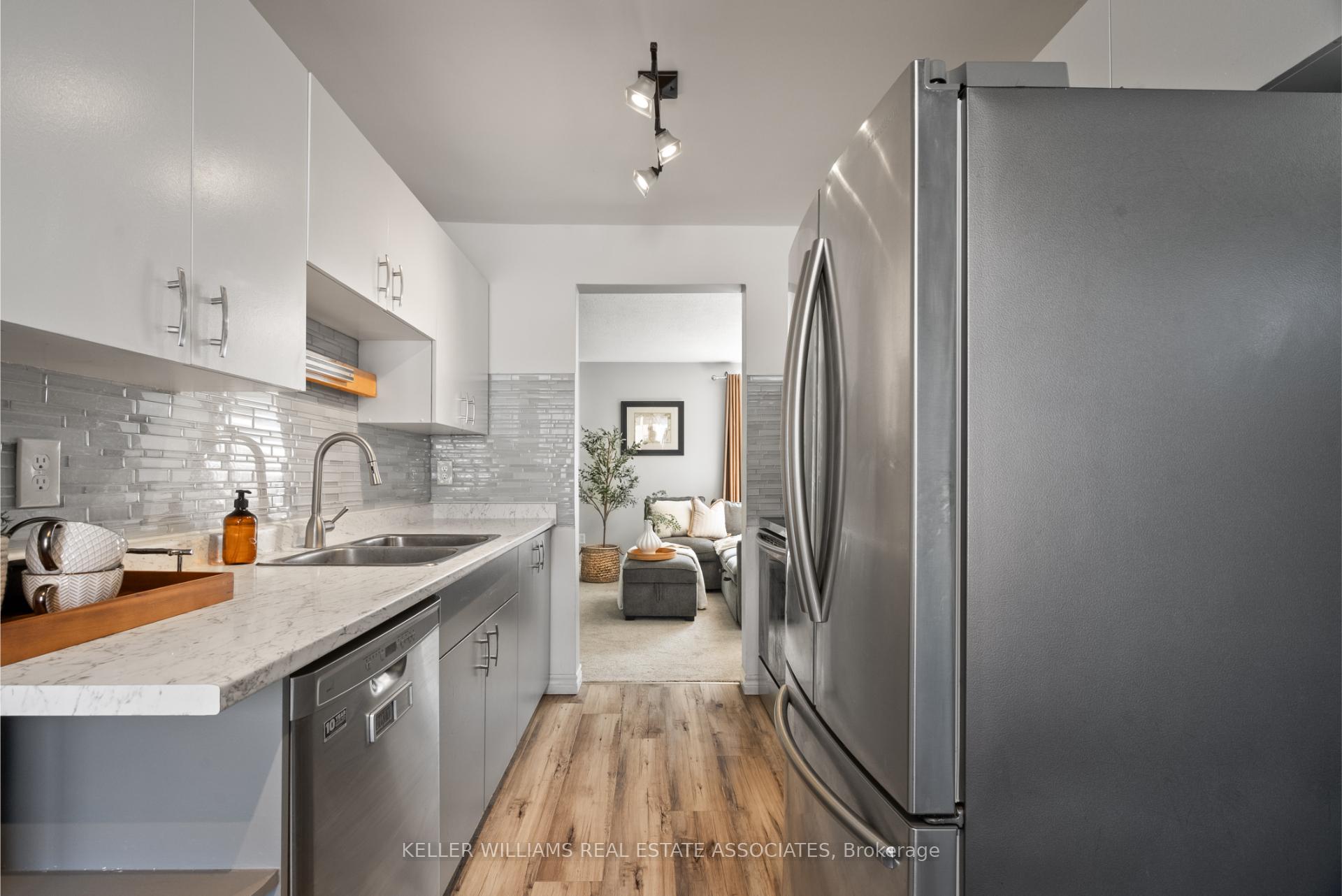 Photo 5 of Unit 11, 80 Ferman Drive, Guelph, Willow West/Sugarbush/West Acres — HOMEH