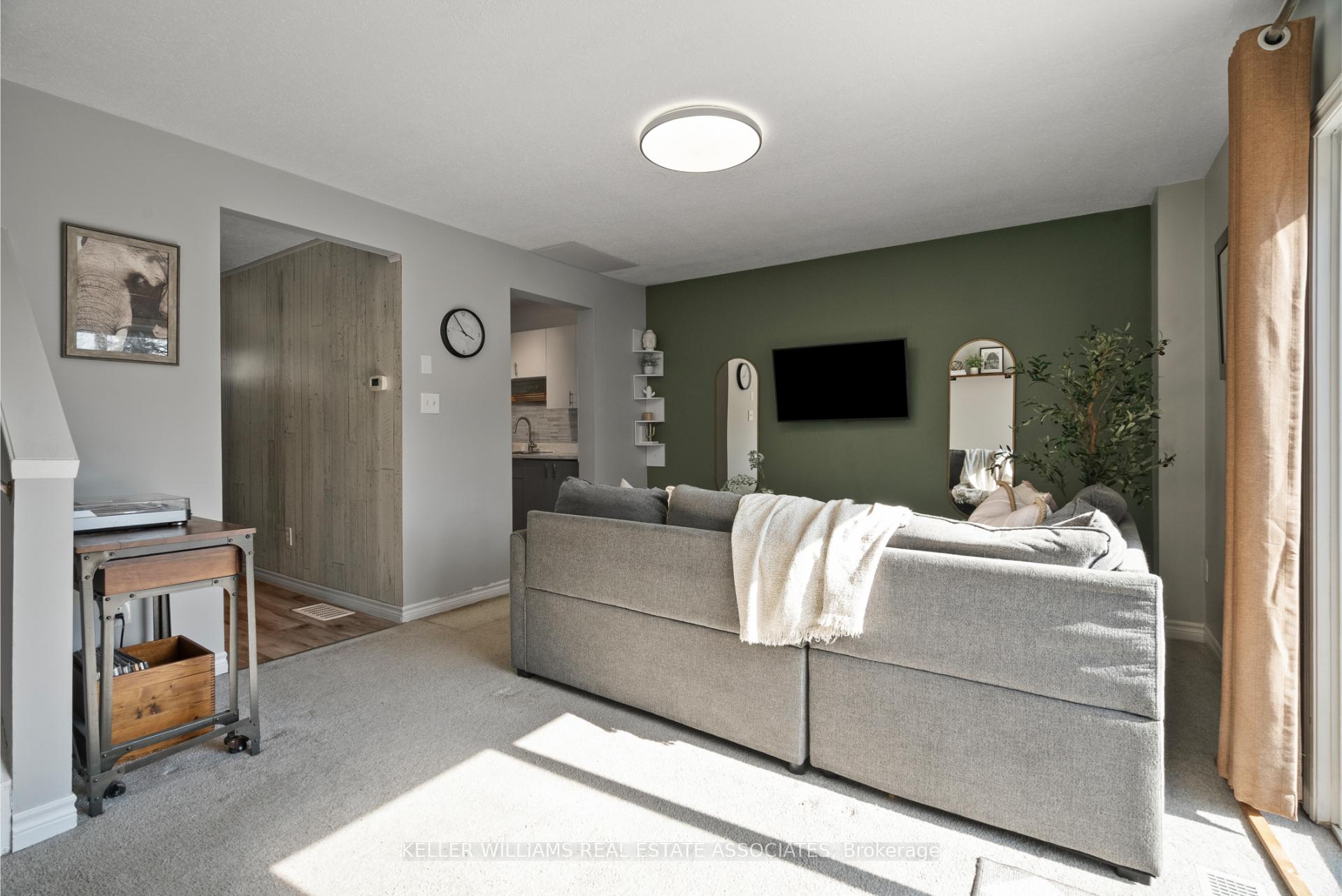 Photo 11 of Unit 11, 80 Ferman Drive, Guelph, Willow West/Sugarbush/West Acres — HOMEH
