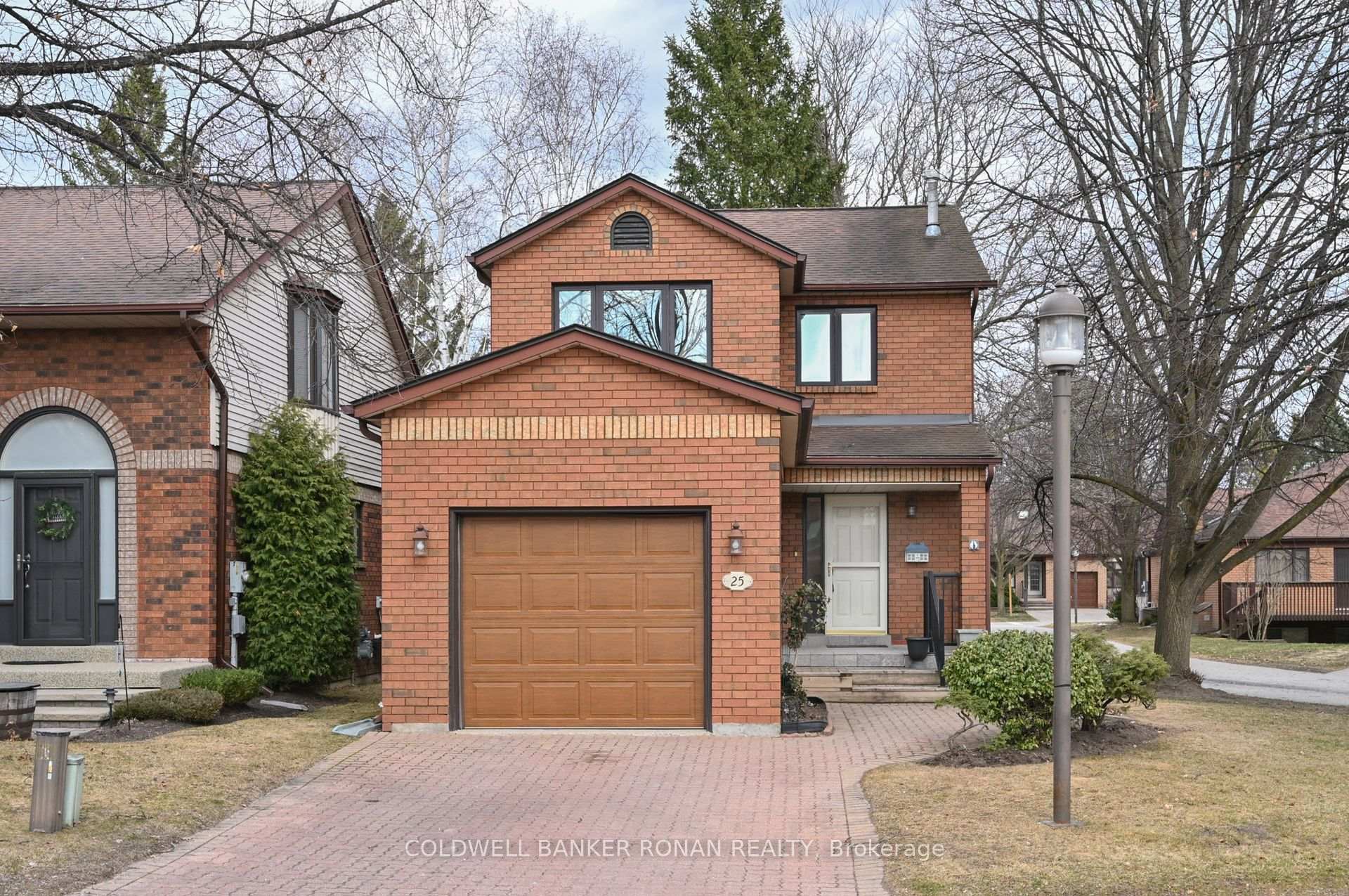 Photo 1 of Unit 16, 25 Parkette Drive, New Tecumseth, Alliston — HOMEH