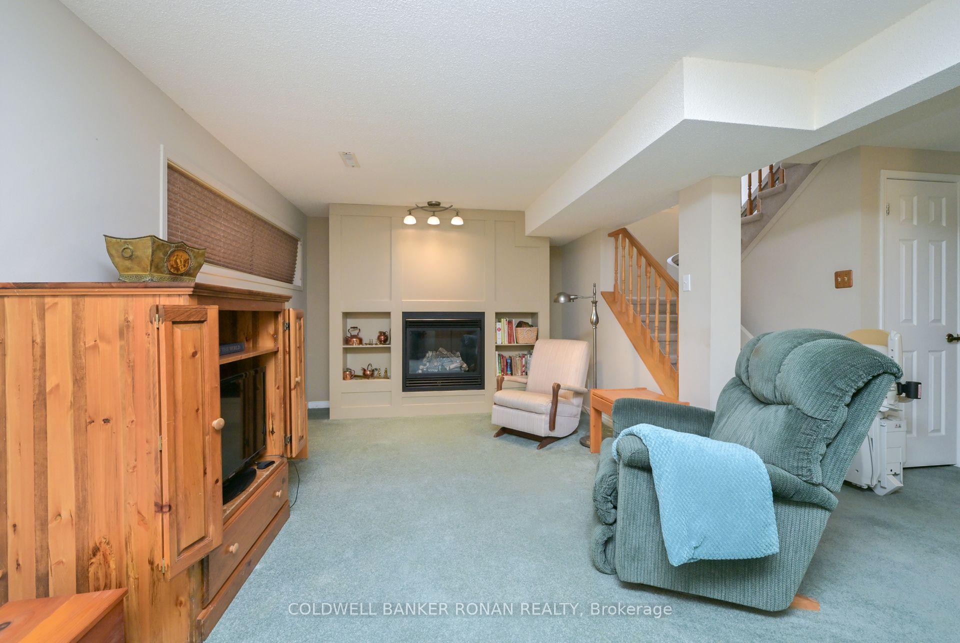 Photo 25 of Unit 16, 25 Parkette Drive, New Tecumseth, Alliston — HOMEH