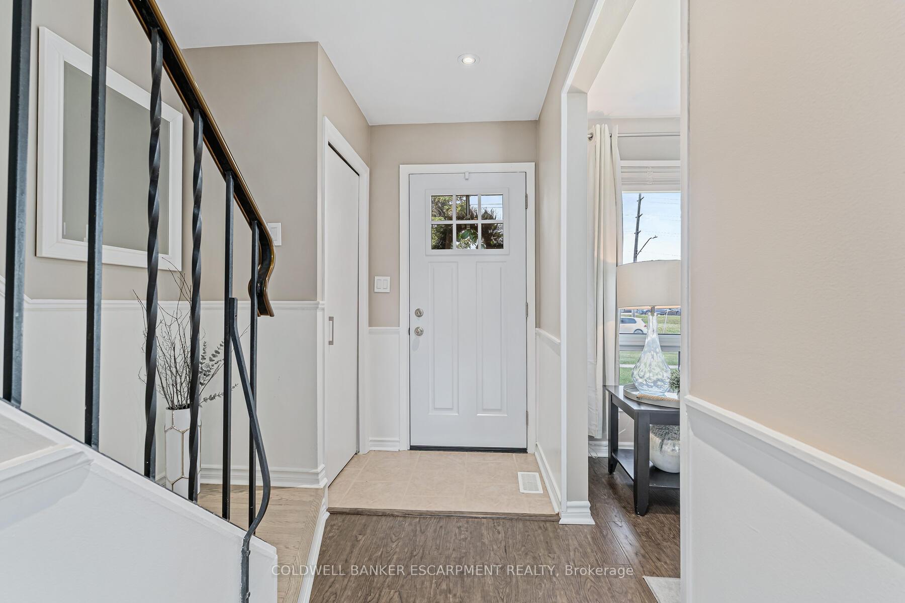 Photo 32 of Unit 27, 20 Mountainview Road S, Halton Hills, Georgetown — HOMEH