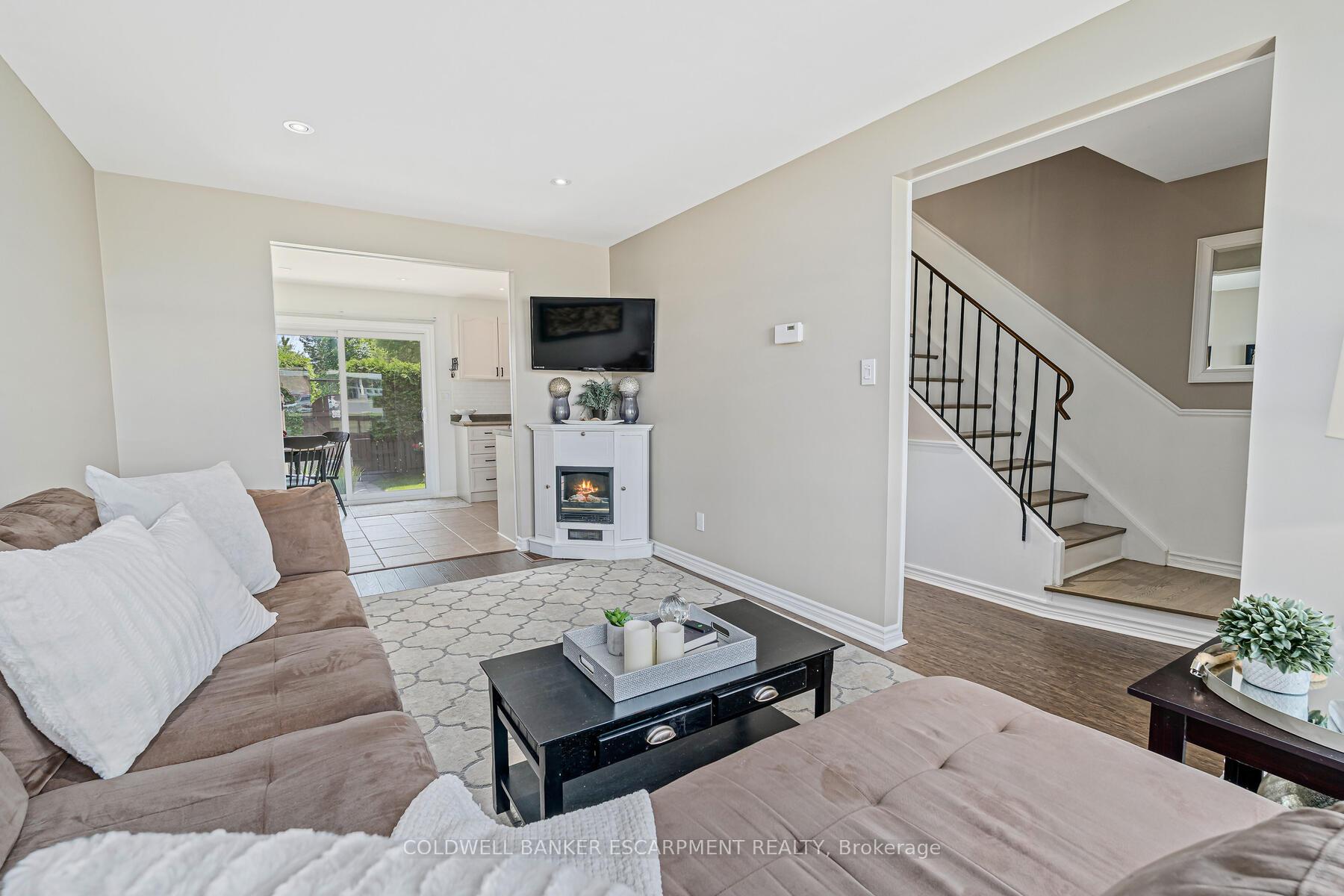 Photo 31 of Unit 27, 20 Mountainview Road S, Halton Hills, Georgetown — HOMEH