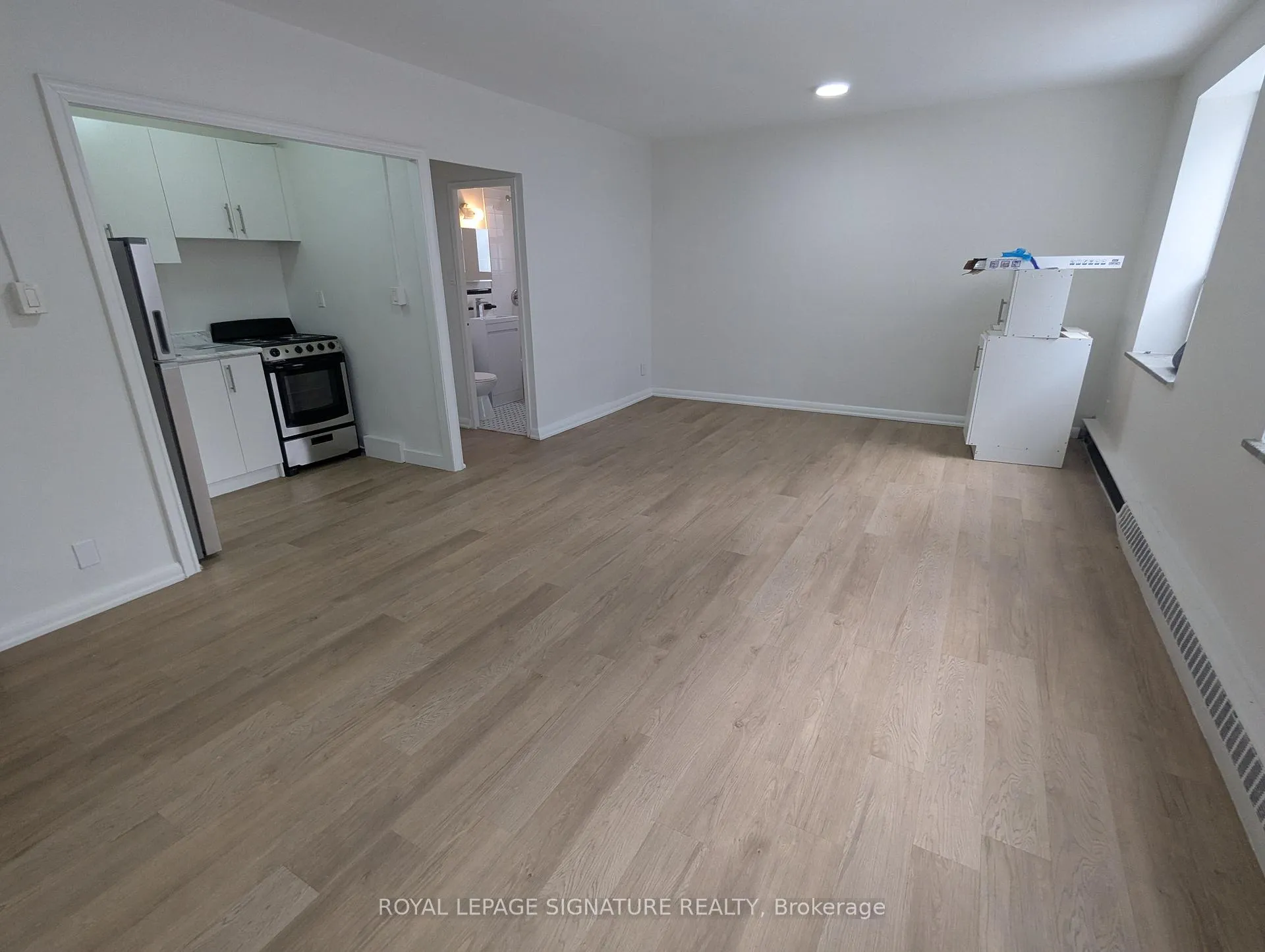 Photo 4 of Unit 19, 44 Balliol Street, Toronto, Mount Pleasant West — HOMEH