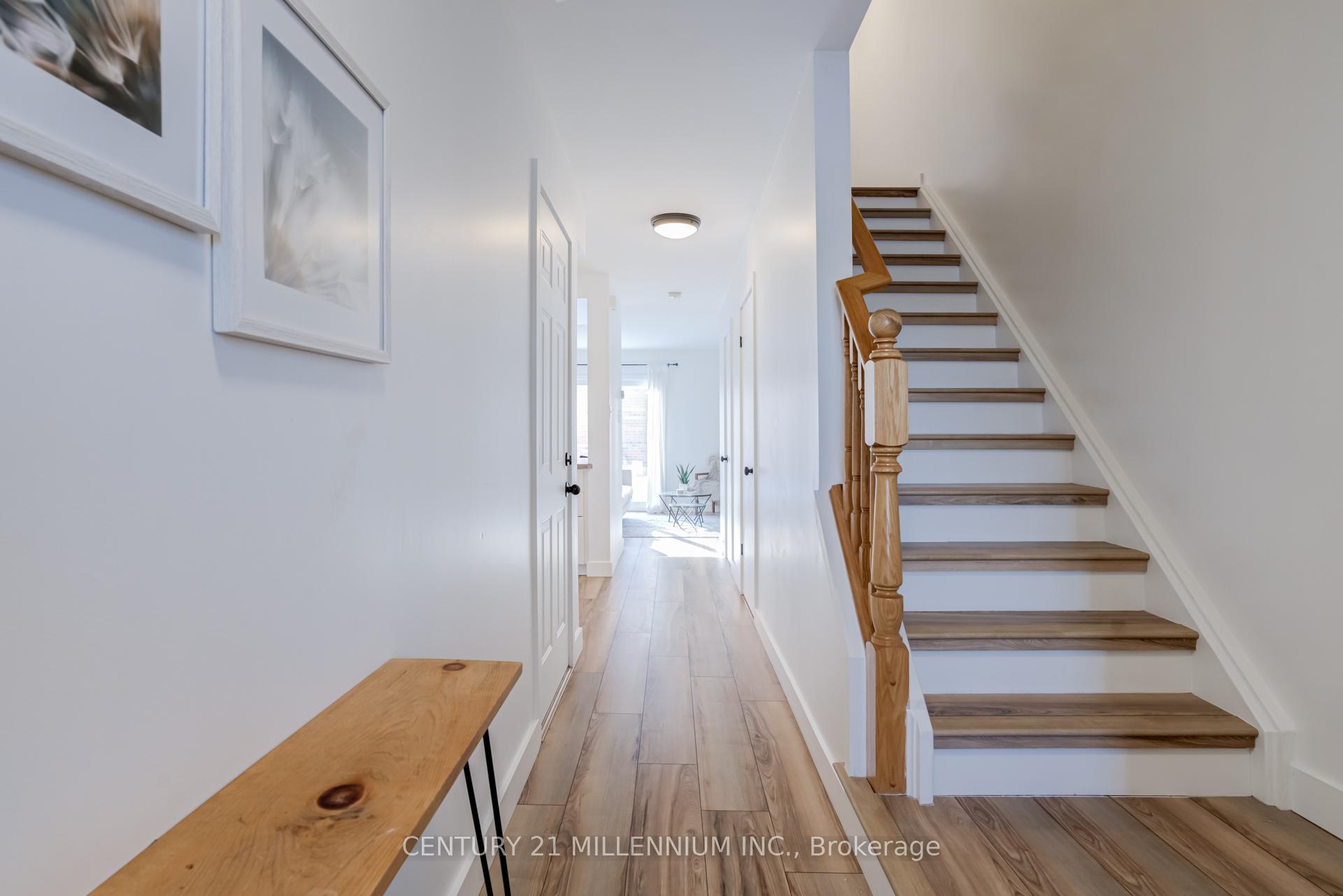 Photo 6 of Unit 32, 124 Gosling Gardens, Guelph, Clairfields/Hanlon Business Park — HOMEH