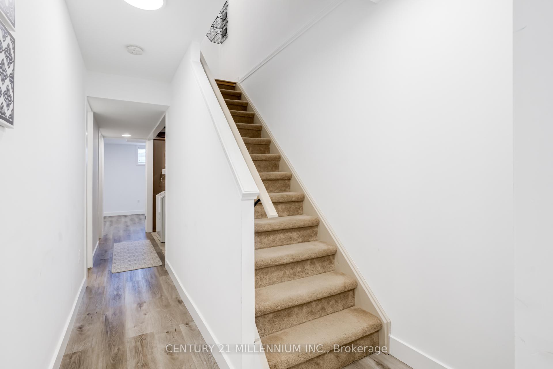 Photo 26 of Unit 32, 124 Gosling Gardens, Guelph, Clairfields/Hanlon Business Park — HOMEH