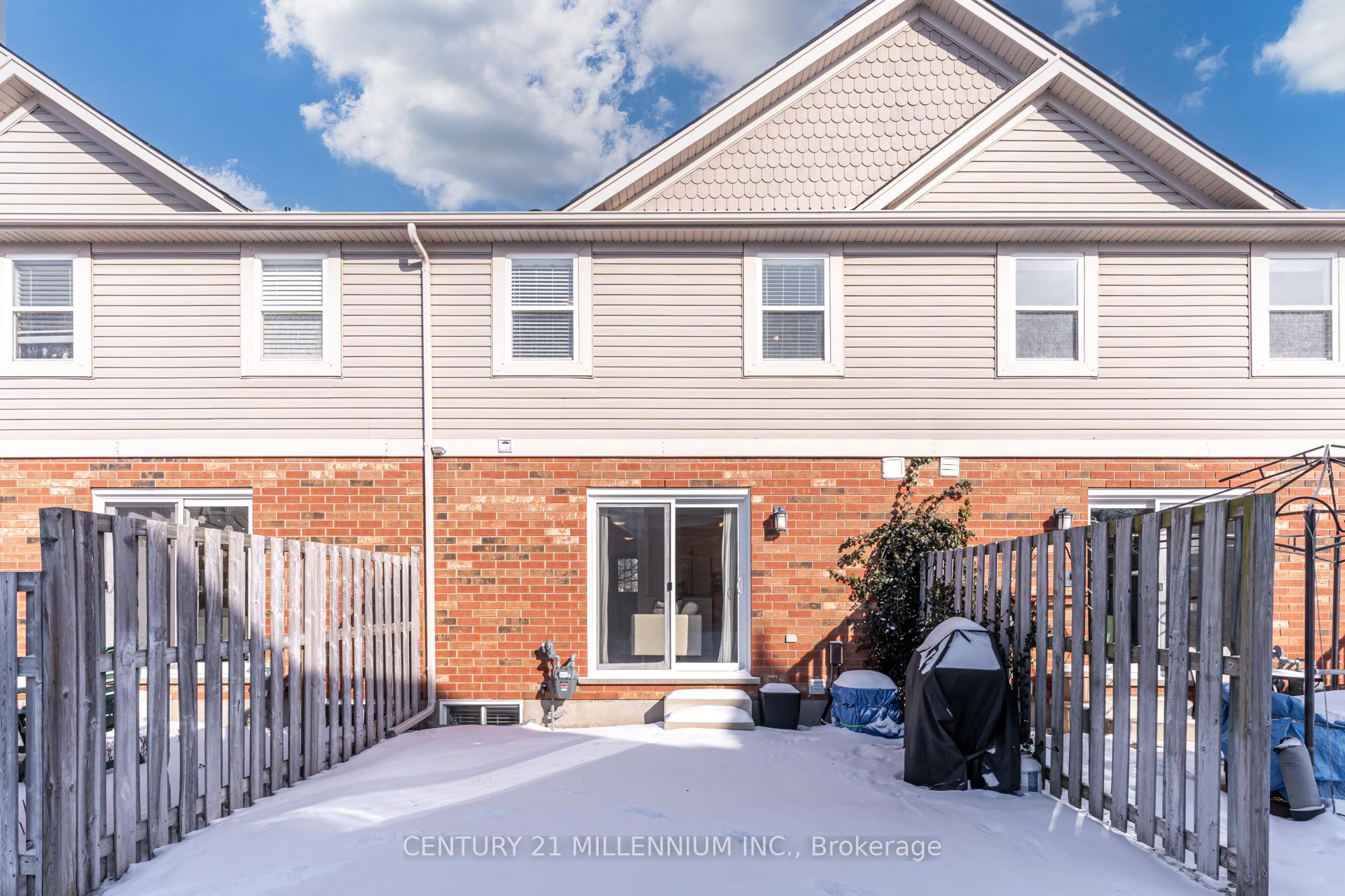 Photo 34 of Unit 32, 124 Gosling Gardens, Guelph, Clairfields/Hanlon Business Park — HOMEH