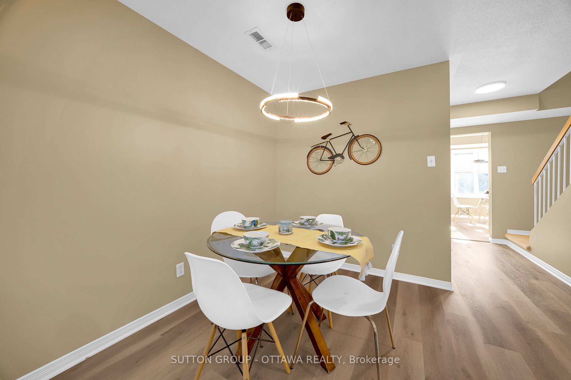 Photo 8 of 6325 Tealwood Place, Ottawa, Chapel Hill — HOMEH