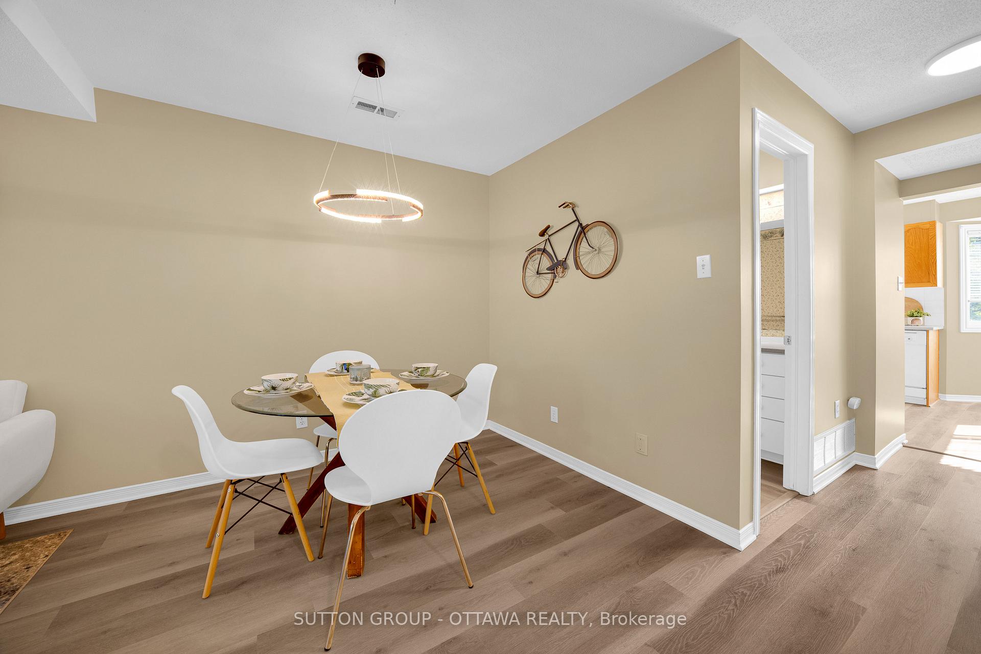 Photo 10 of 6325 Tealwood Place, Ottawa, Chapel Hill — HOMEH