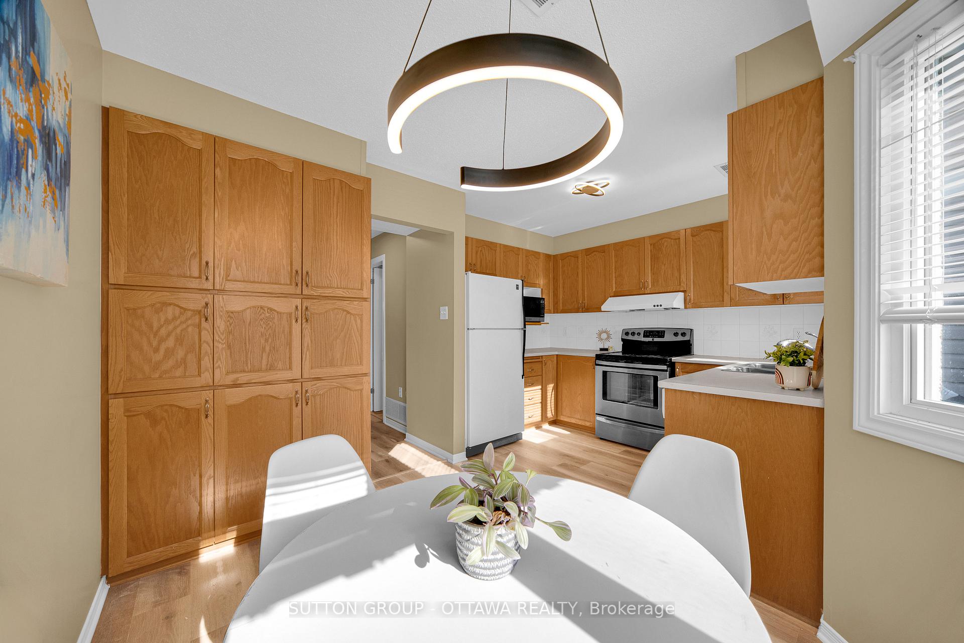 Photo 12 of 6325 Tealwood Place, Ottawa, Chapel Hill — HOMEH