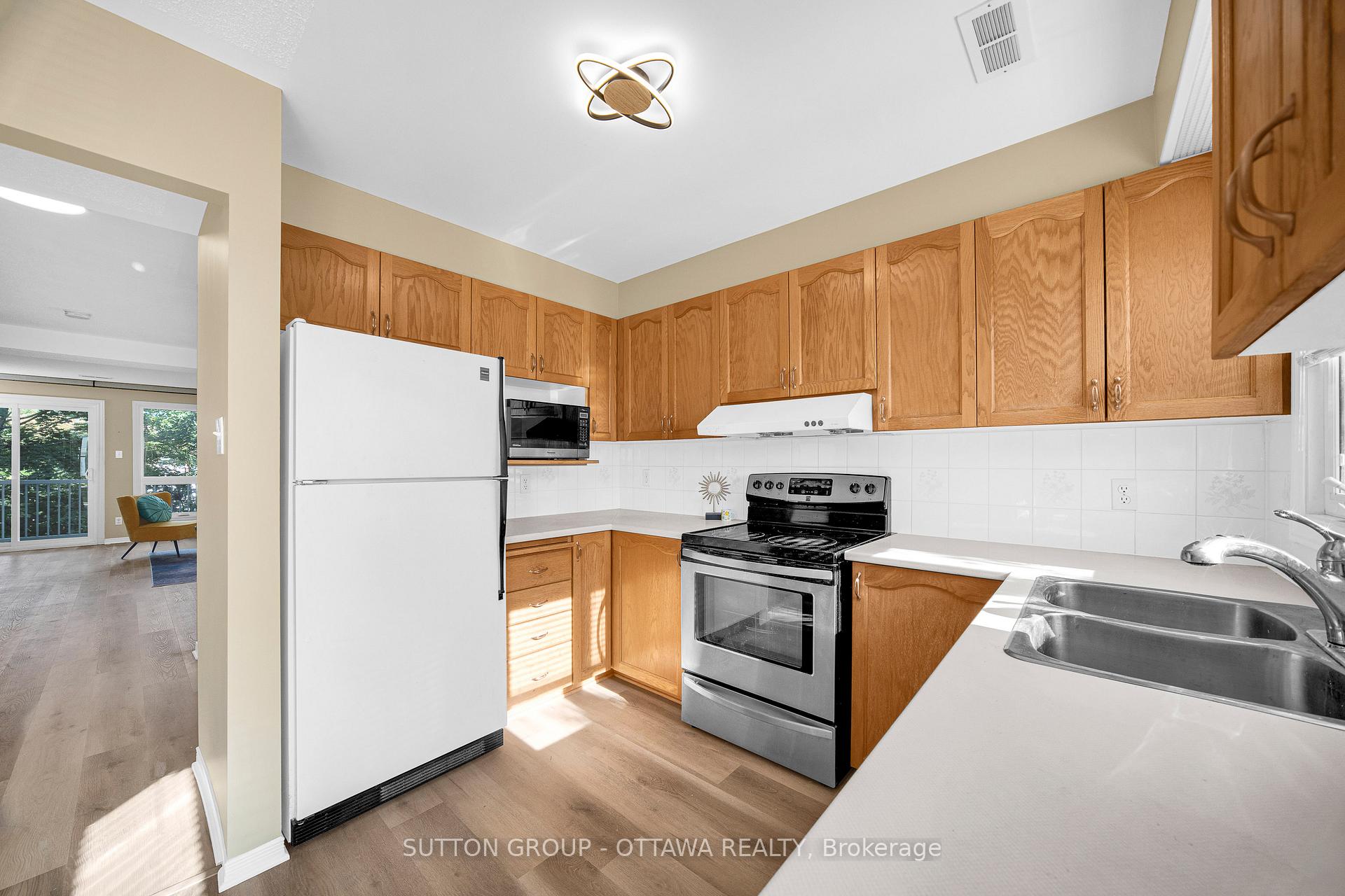 Photo 14 of 6325 Tealwood Place, Ottawa, Chapel Hill — HOMEH