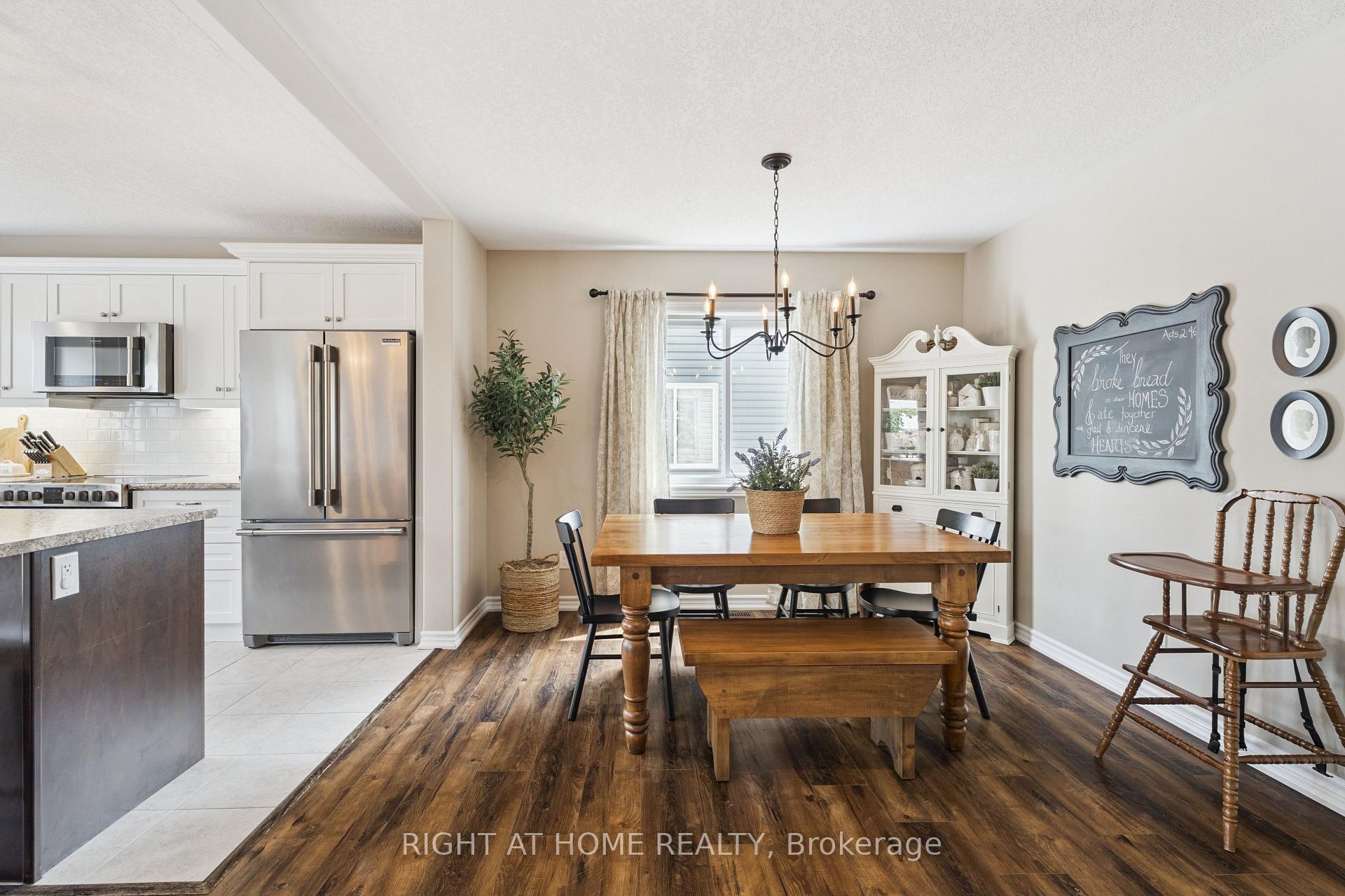 Photo 6 of 257 Quebec Street, Clearview, Stayner — HOMEH