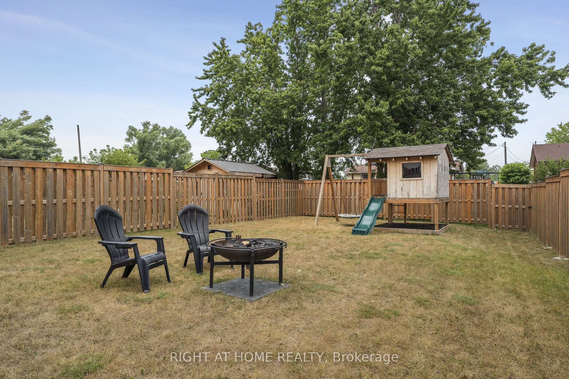 Photo 18 of 257 Quebec Street, Clearview, Stayner — HOMEH
