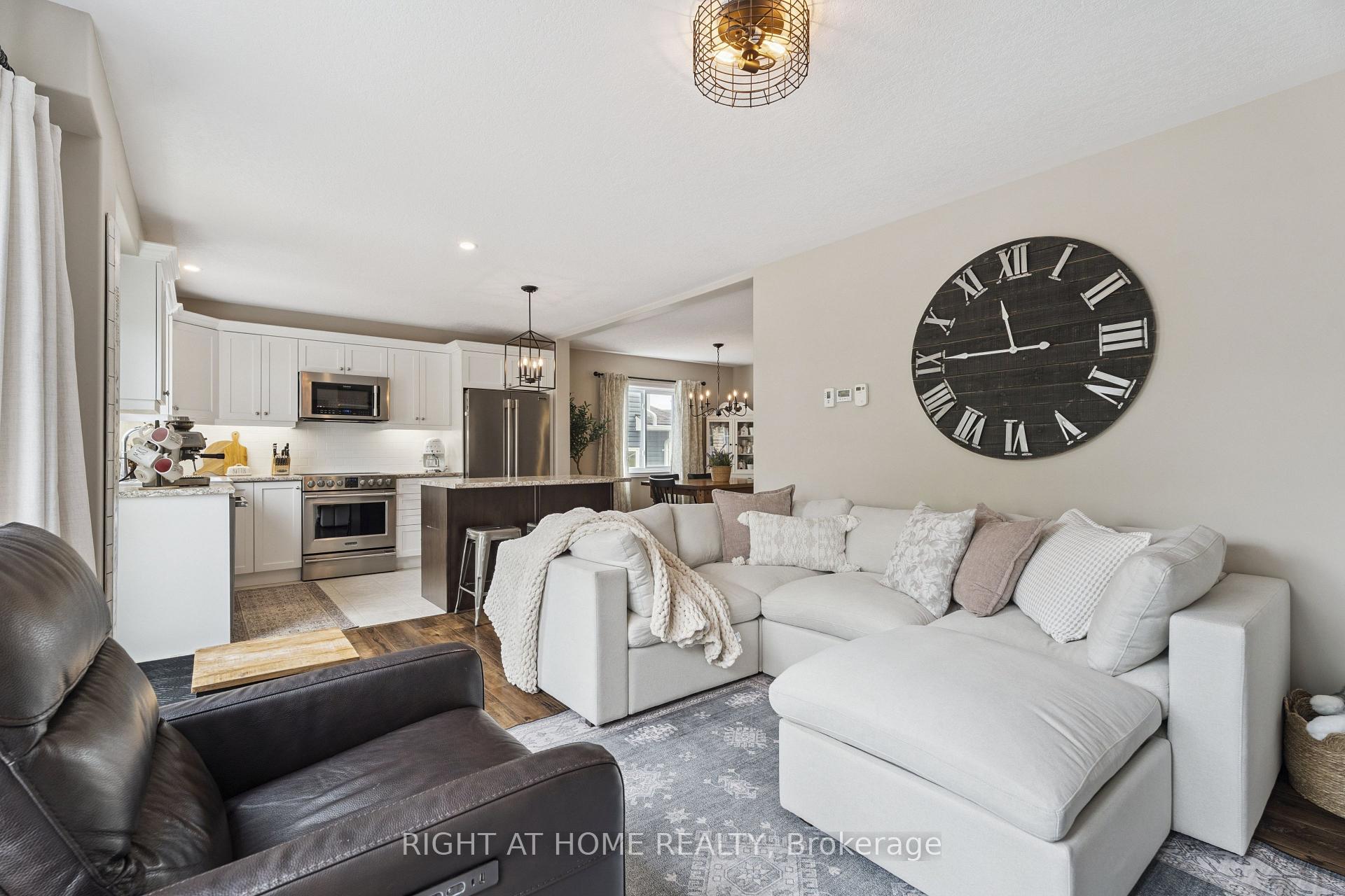 Photo 27 of 257 Quebec Street, Clearview, Stayner — HOMEH