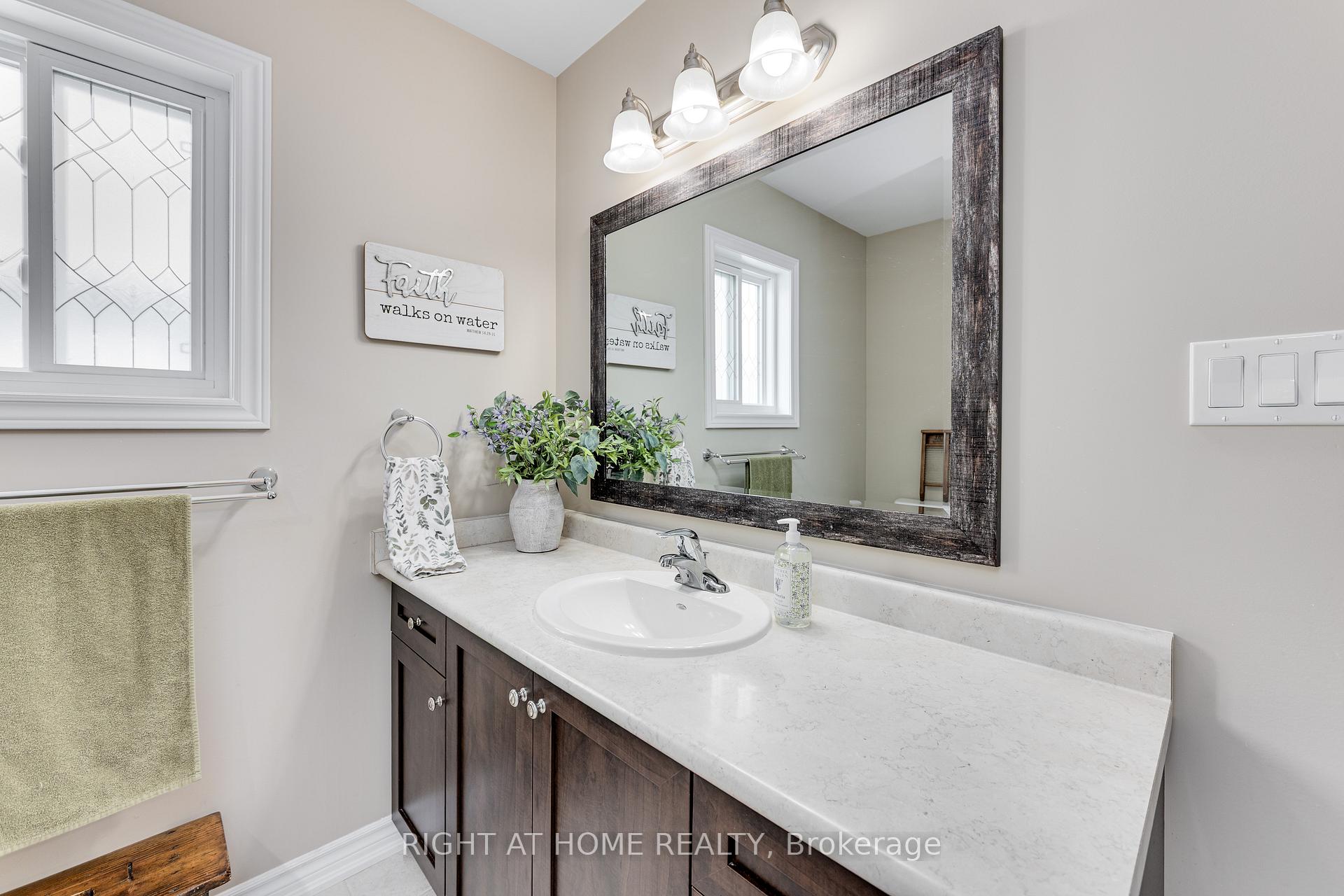 Photo 34 of 257 Quebec Street, Clearview, Stayner — HOMEH