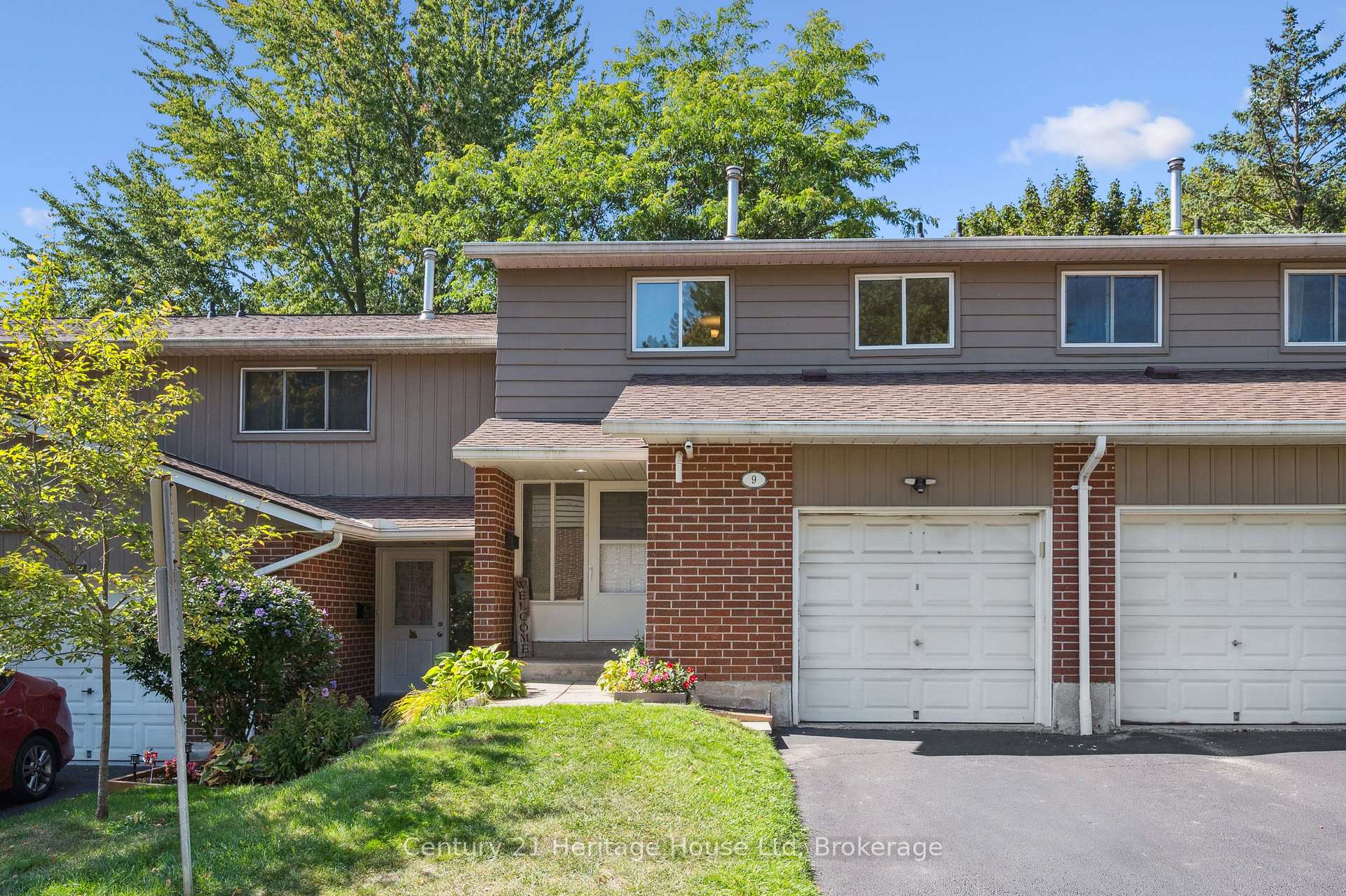 Photo 1 of Unit 9, 16 Hadati Road, Guelph, Grange Road — HOMEH