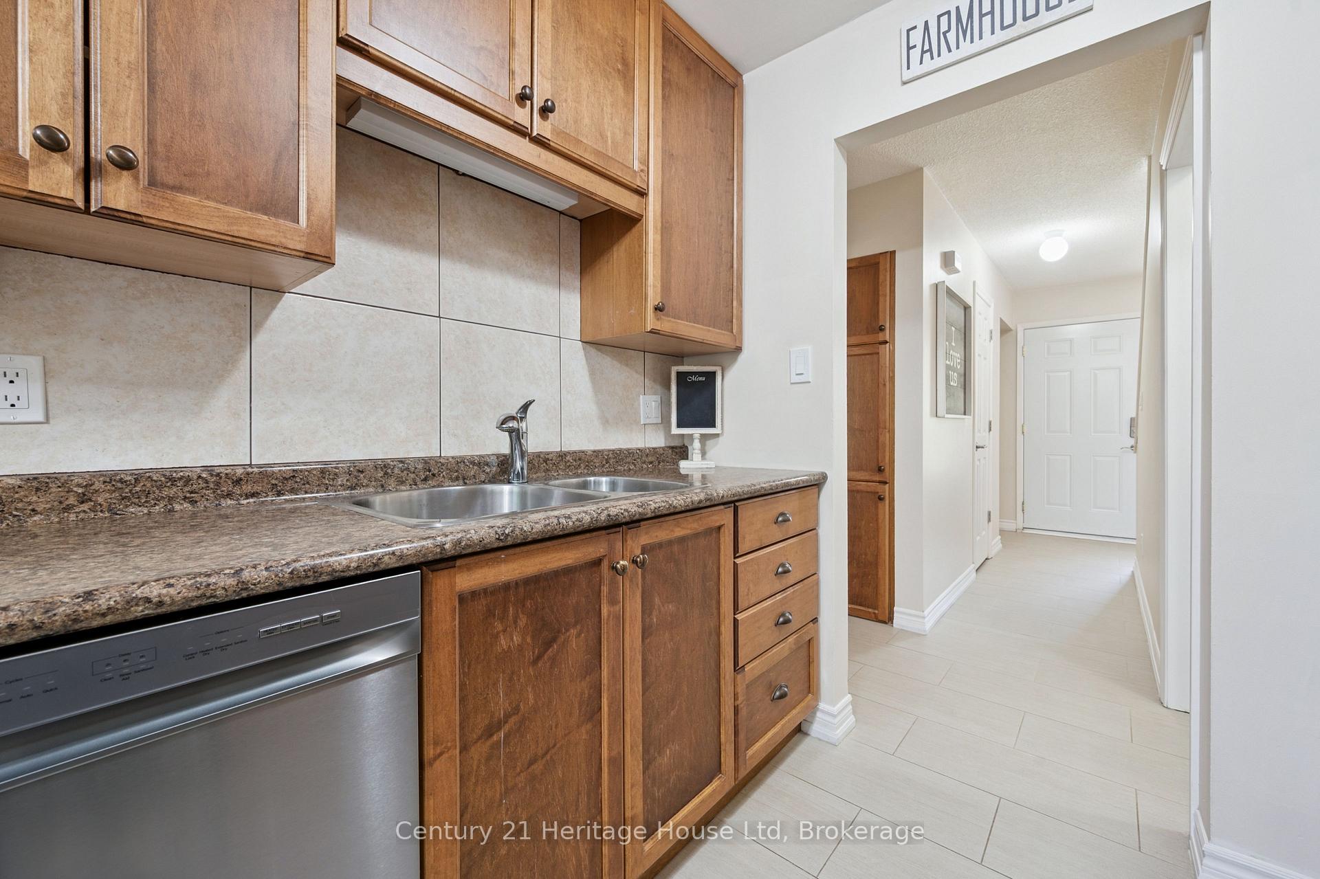 Photo 11 of Unit 9, 16 Hadati Road, Guelph, Grange Road — HOMEH