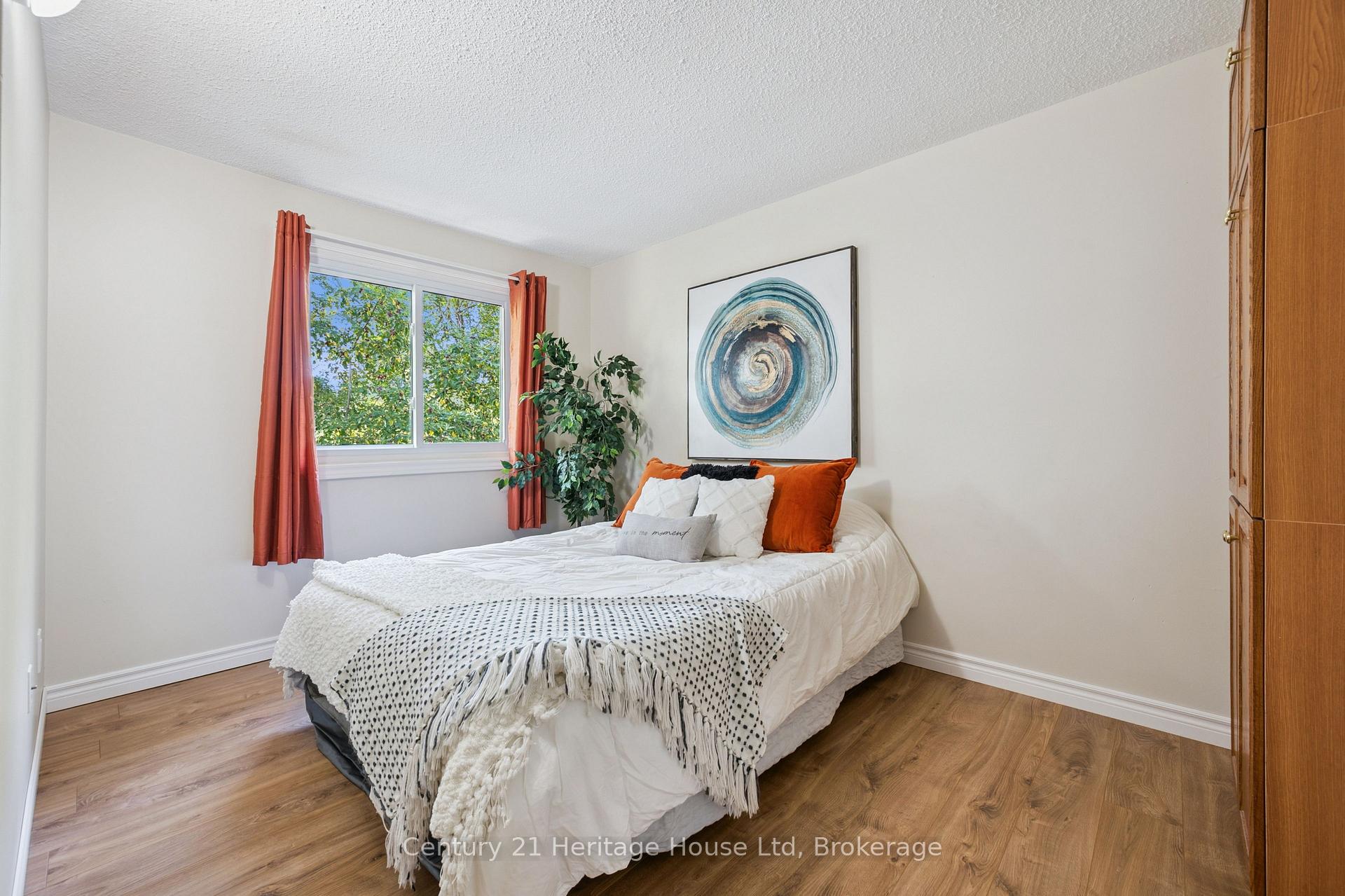 Photo 20 of Unit 9, 16 Hadati Road, Guelph, Grange Road — HOMEH