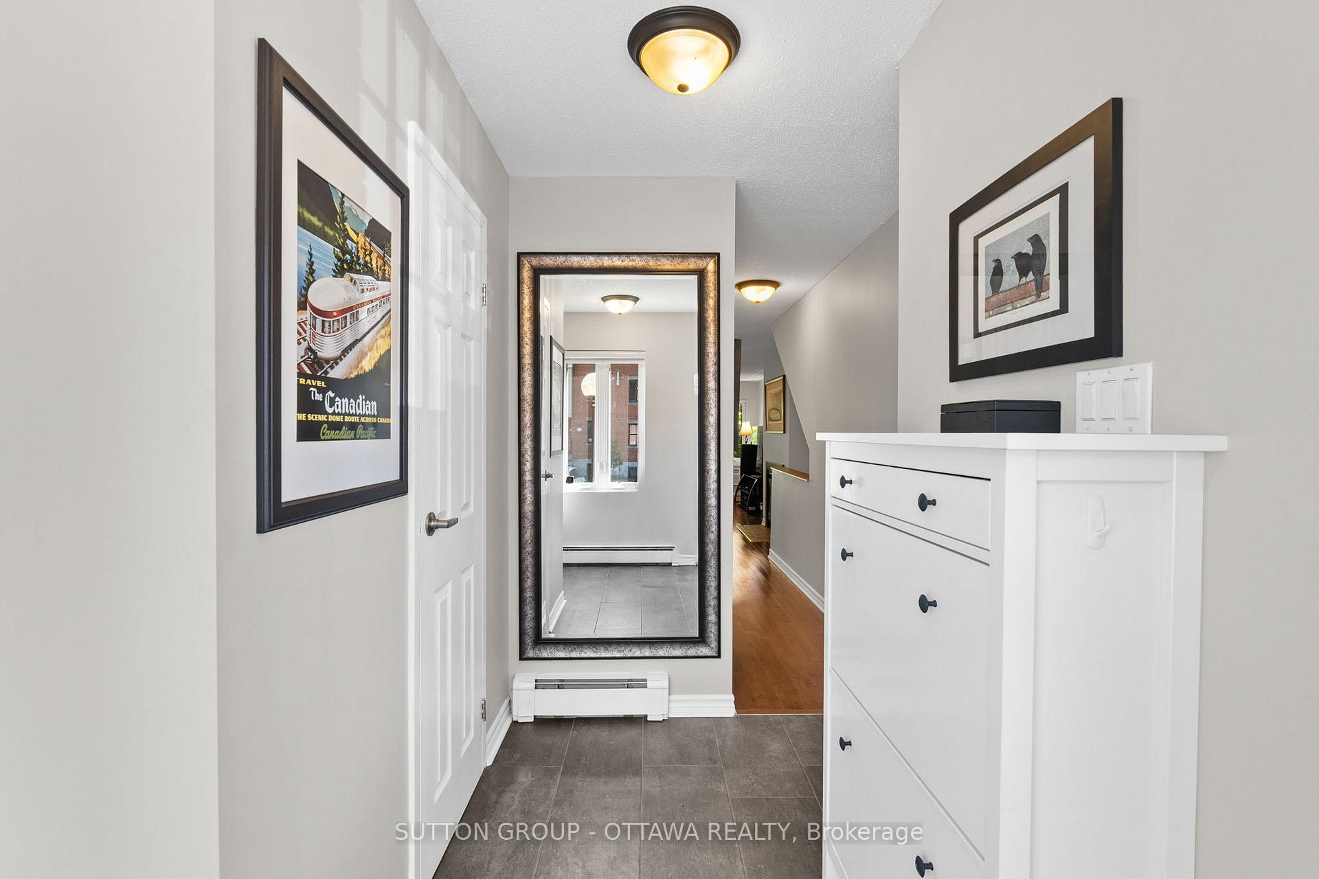 Photo 7 of 25 Crispin Private, Ottawa, Manor Park — HOMEH
