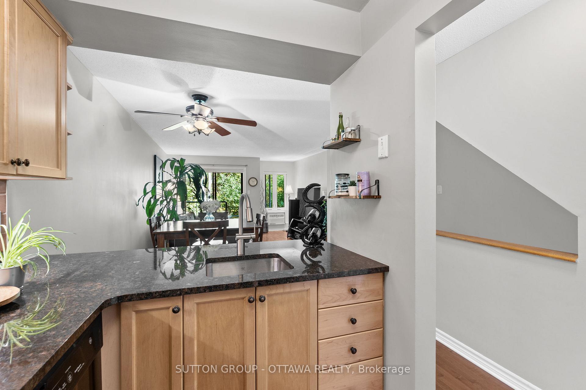 Photo 11 of 25 Crispin Private, Ottawa, Manor Park — HOMEH