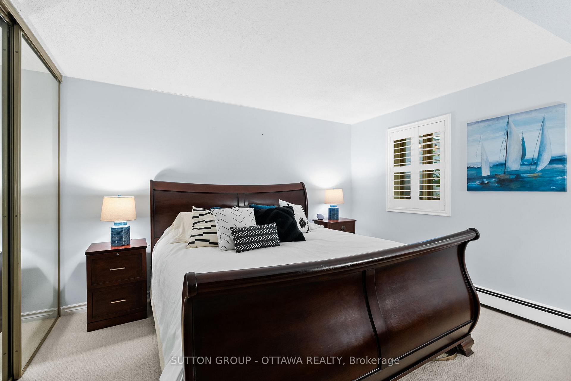 Photo 32 of 25 Crispin Private, Ottawa, Manor Park — HOMEH