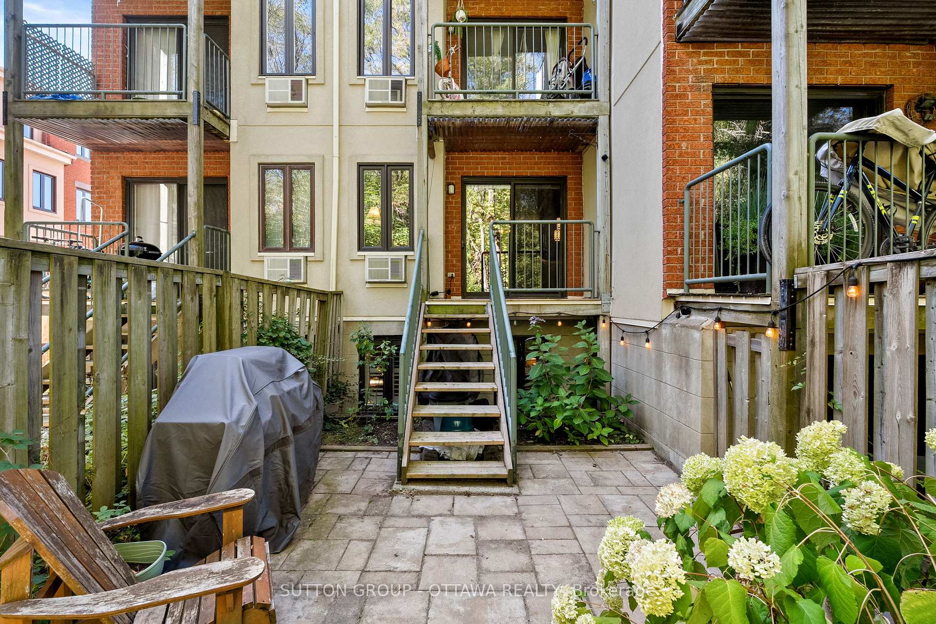 Photo 36 of 25 Crispin Private, Ottawa, Manor Park — HOMEH