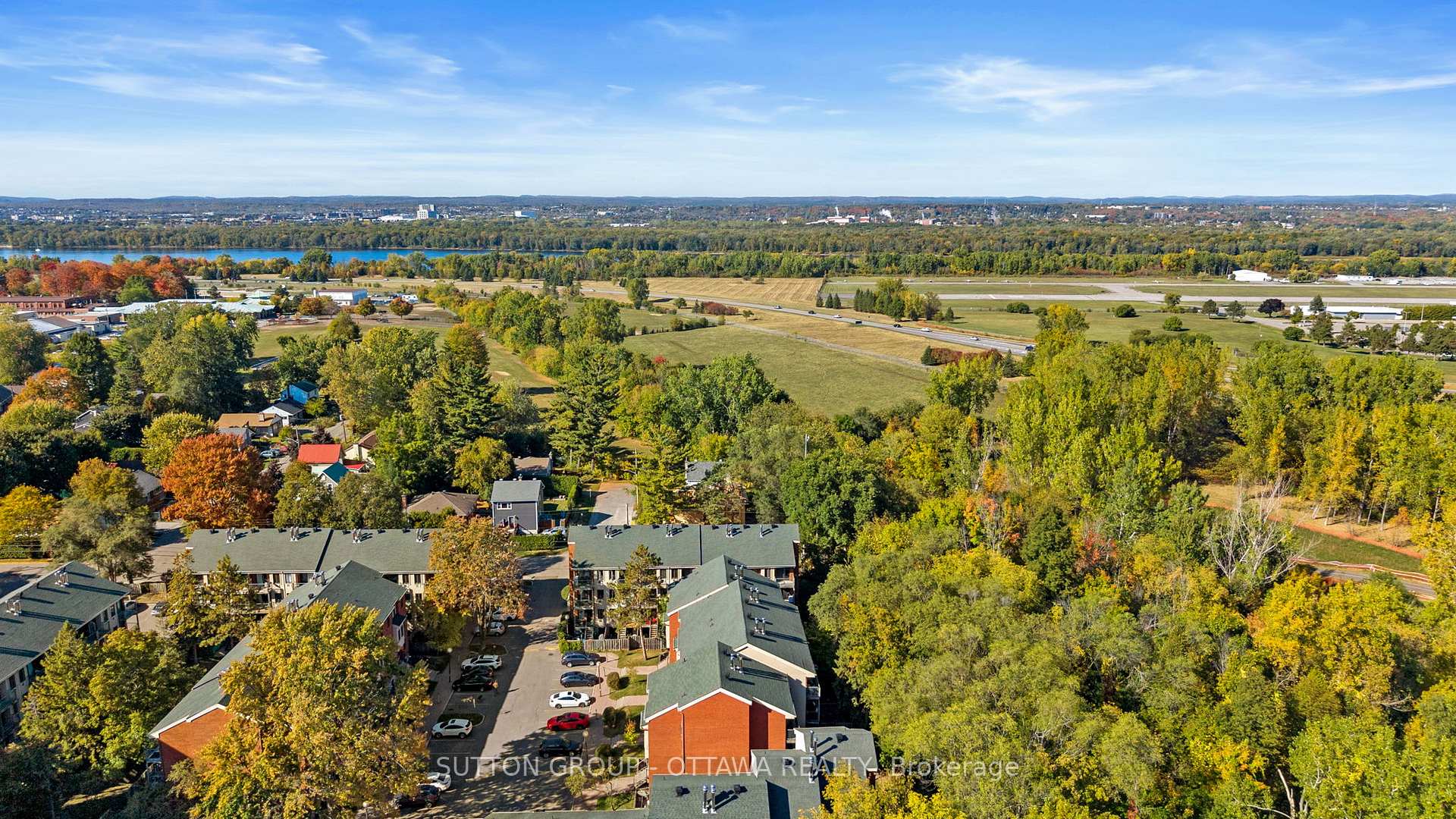 Photo 40 of 25 Crispin Private, Ottawa, Manor Park — HOMEH
