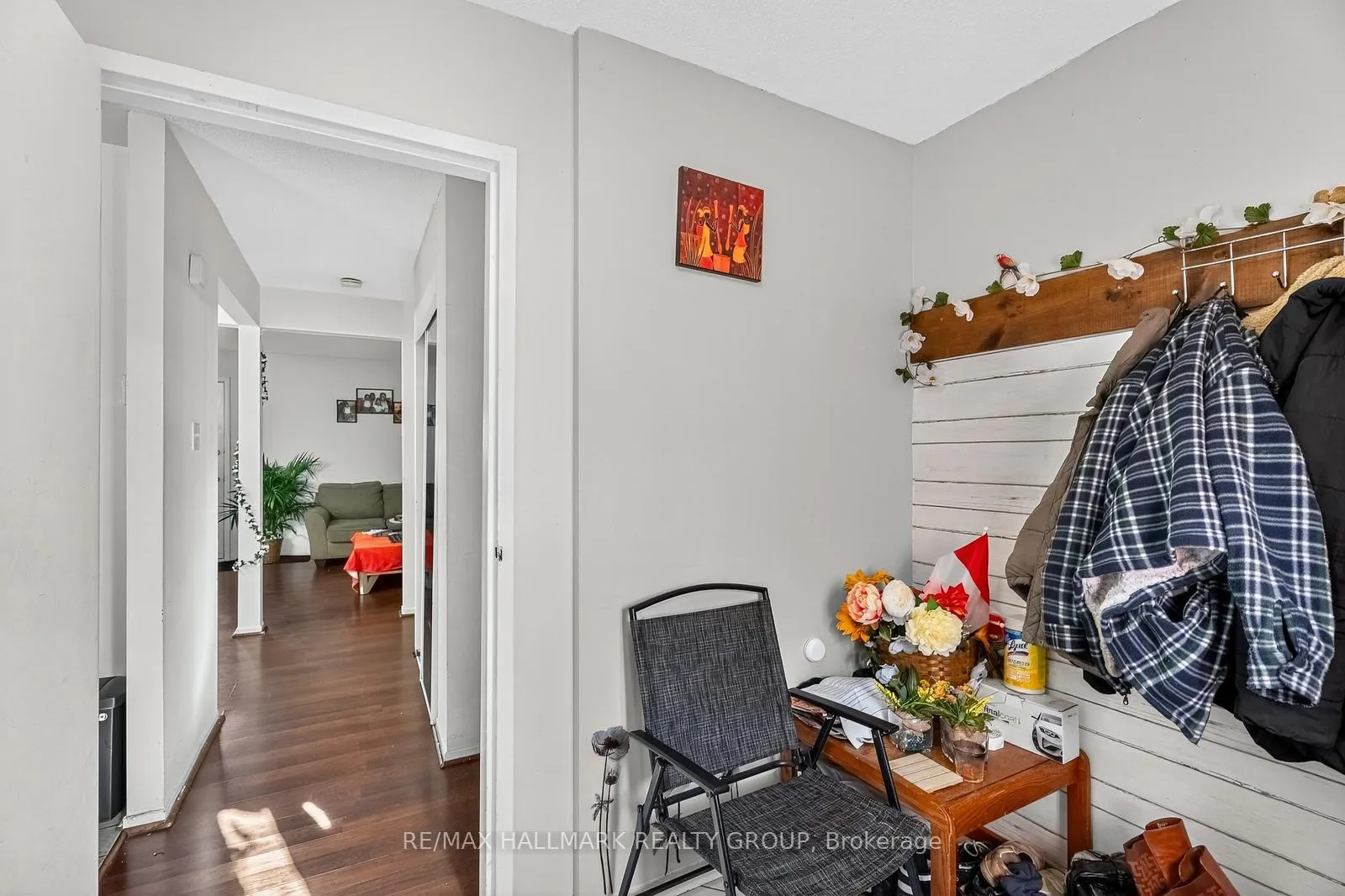 Photo 5 of 1773 Meadowbrook Road, Ottawa, Pineview — HOMEH