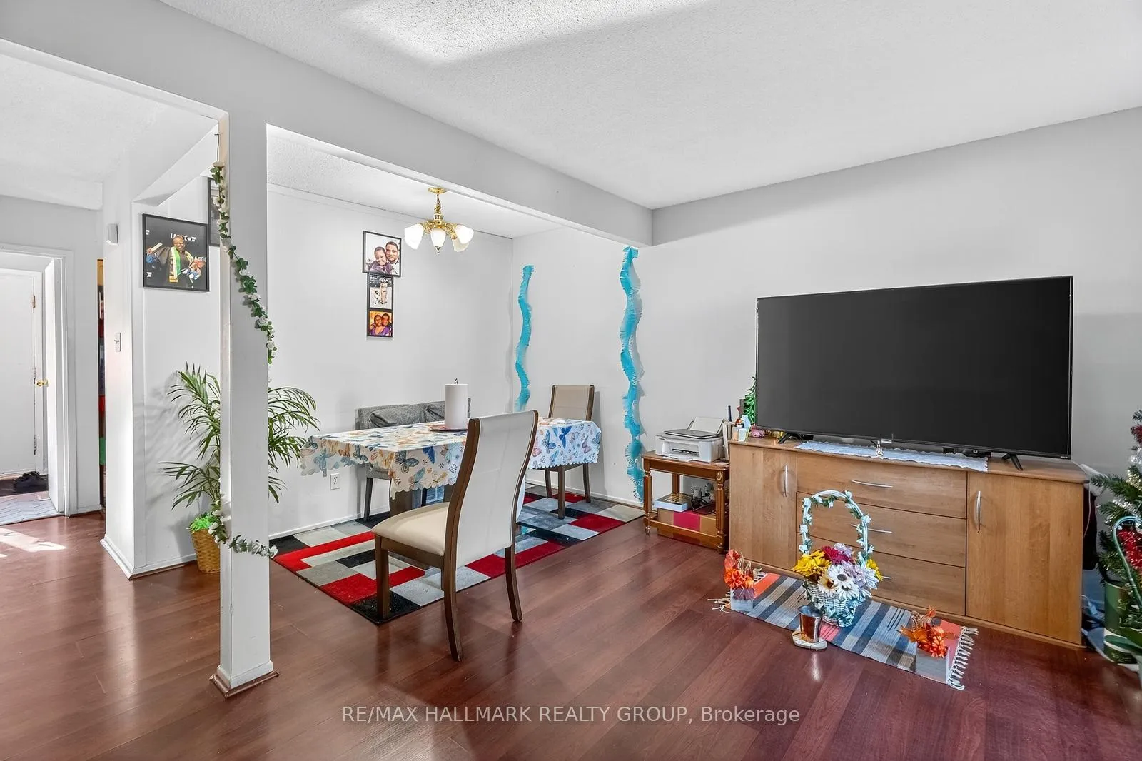 Photo 11 of 1773 Meadowbrook Road, Ottawa, Pineview — HOMEH