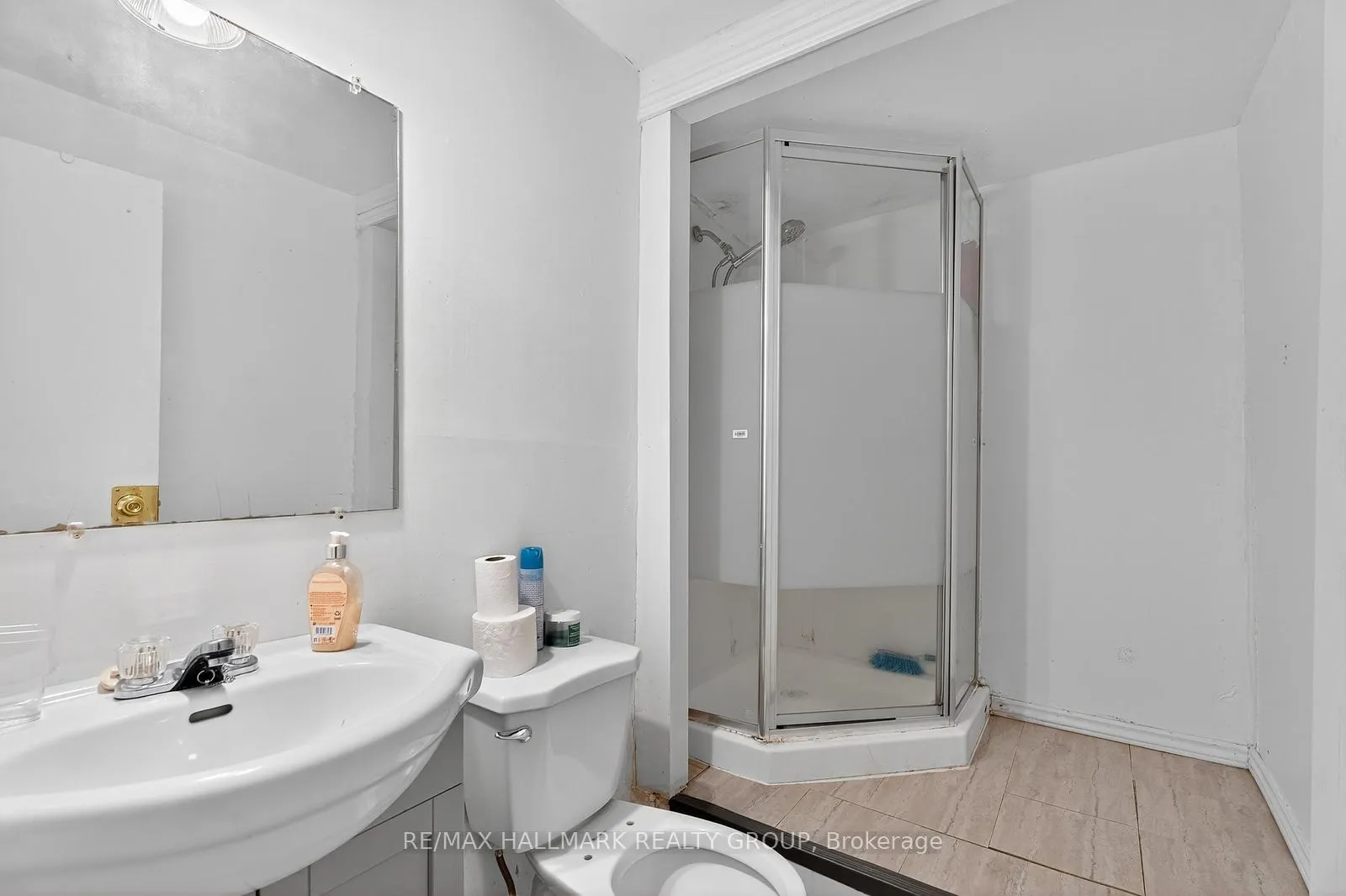 Photo 18 of 1773 Meadowbrook Road, Ottawa, Pineview — HOMEH