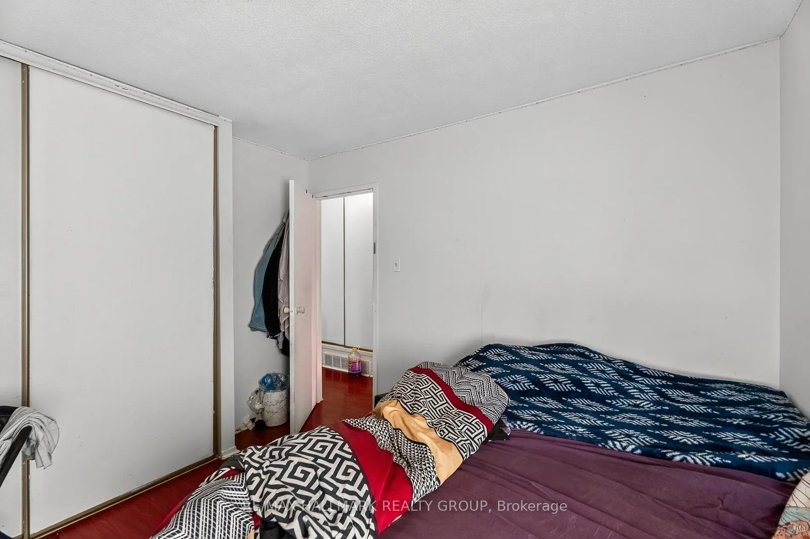 Photo 25 of 1773 Meadowbrook Road, Ottawa, Pineview — HOMEH