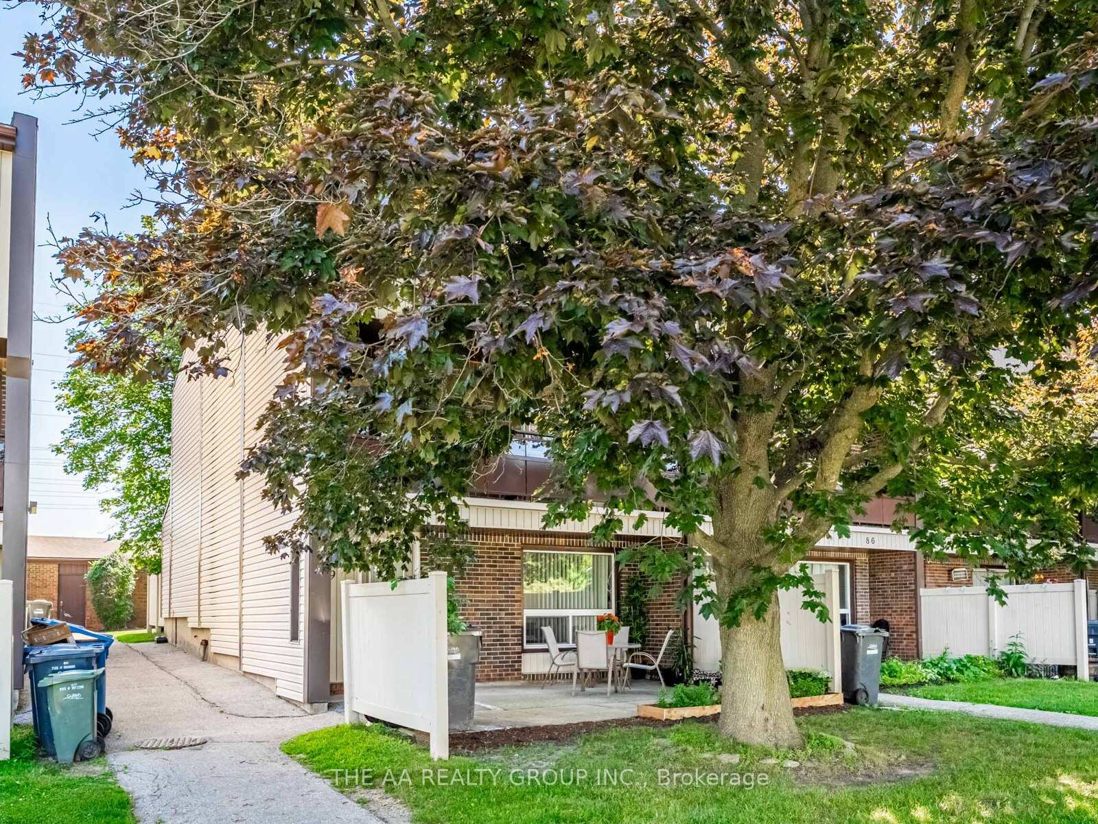 Photo 1 of Unit 9, 86 Burns Drive, Guelph, Riverside Park — HOMEH