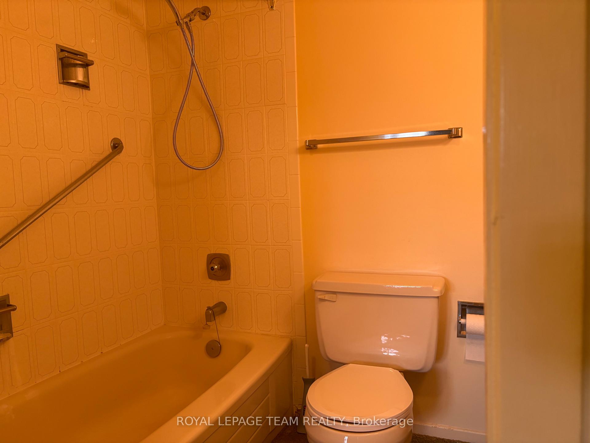 Photo 19 of Unit B, 7 Harness Lane, Ottawa, Kanata - Bridlewood — HOMEH