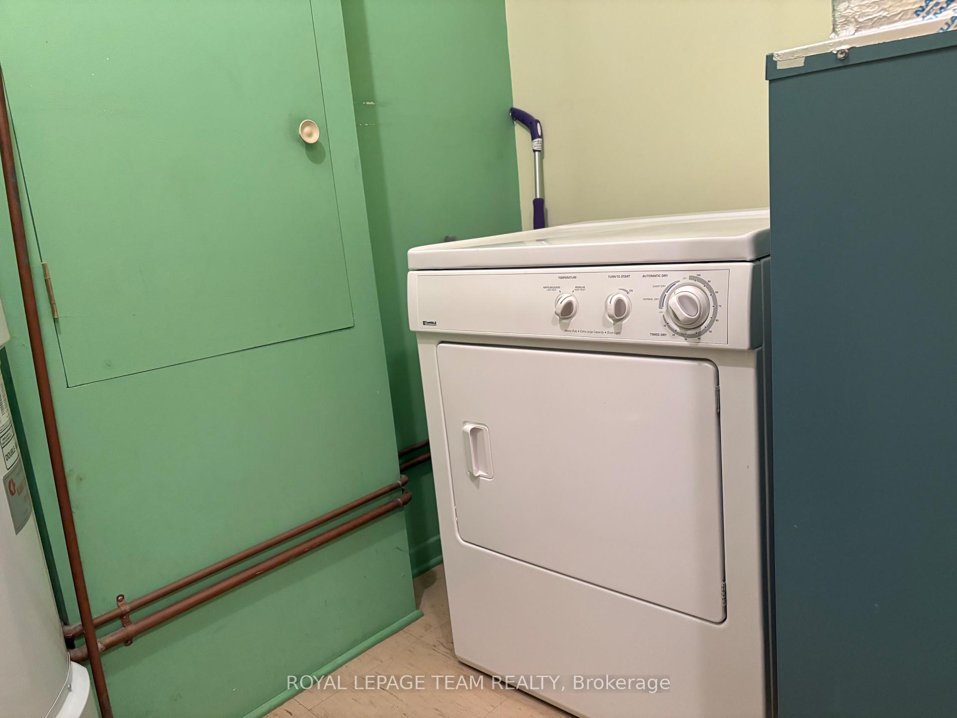 Photo 25 of Unit B, 7 Harness Lane, Ottawa, Kanata - Bridlewood — HOMEH