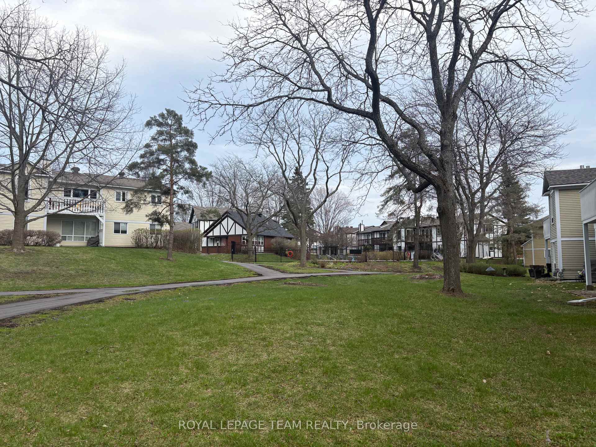 Photo 30 of Unit B, 7 Harness Lane, Ottawa, Kanata - Bridlewood — HOMEH