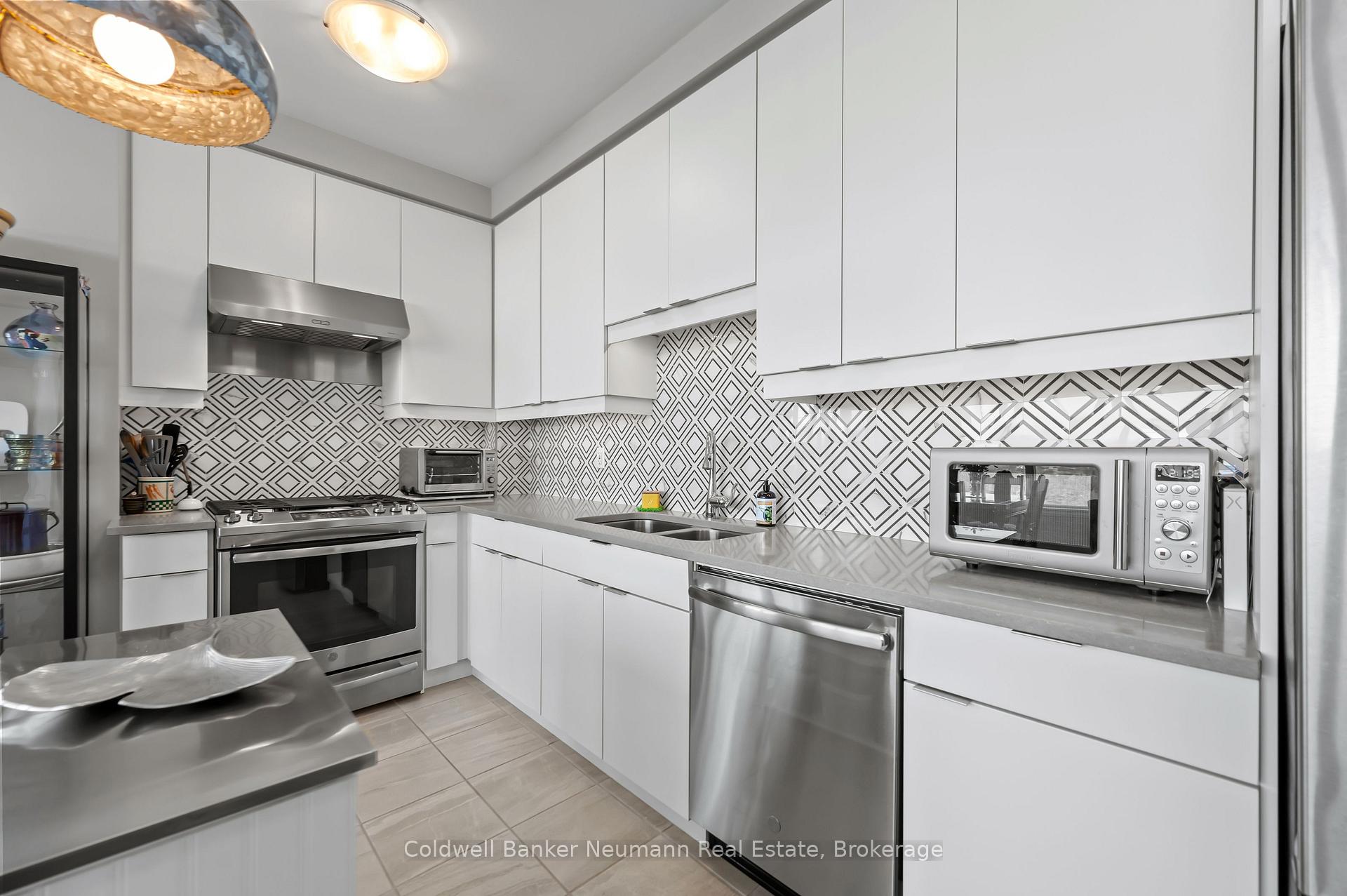 Photo 5 of Unit 1008, 63 Arthur Street S, Guelph, St. Patrick's Ward — HOMEH