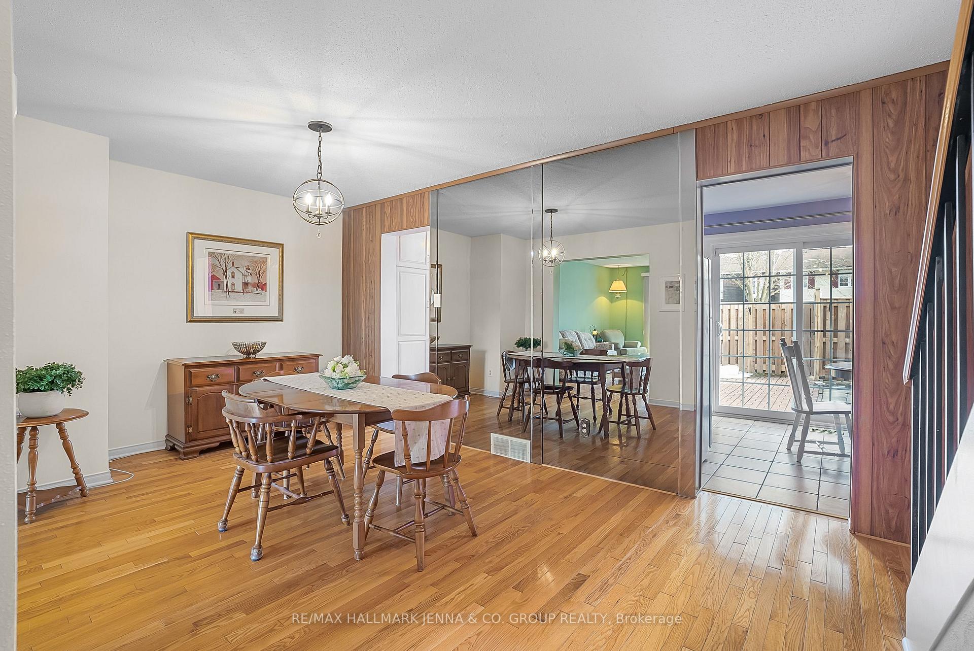 Photo 8 of 654 Trelawny Private, Ottawa, Carleton Square — HOMEH