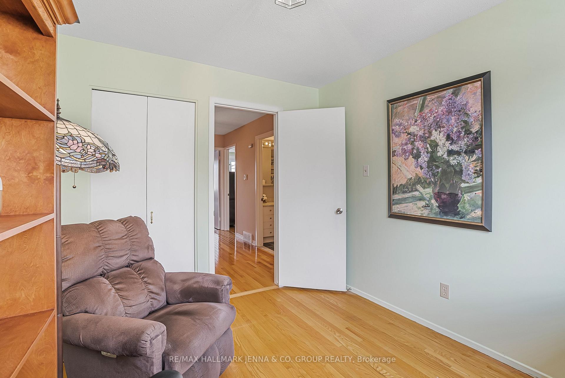 Photo 24 of 654 Trelawny Private, Ottawa, Carleton Square — HOMEH