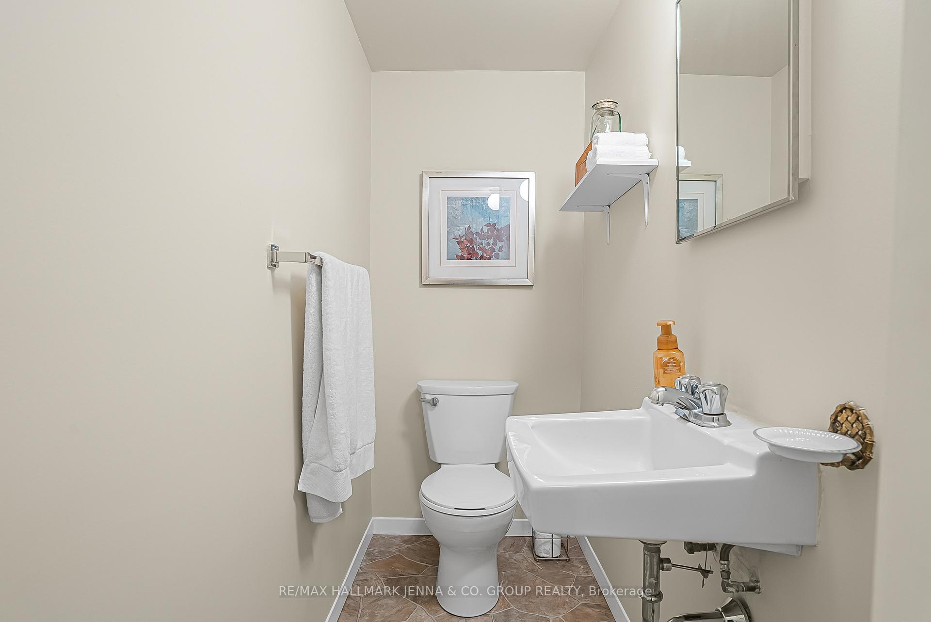 Photo 28 of 654 Trelawny Private, Ottawa, Carleton Square — HOMEH