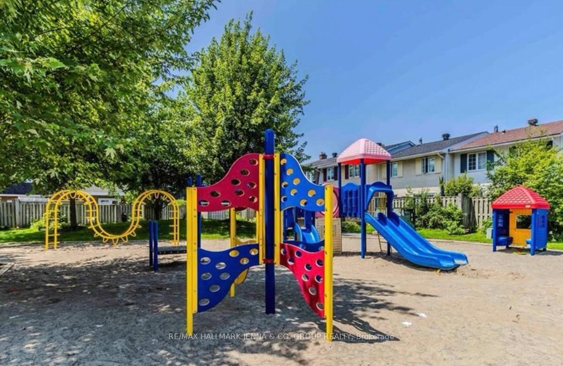 Photo 38 of 654 Trelawny Private, Ottawa, Carleton Square — HOMEH