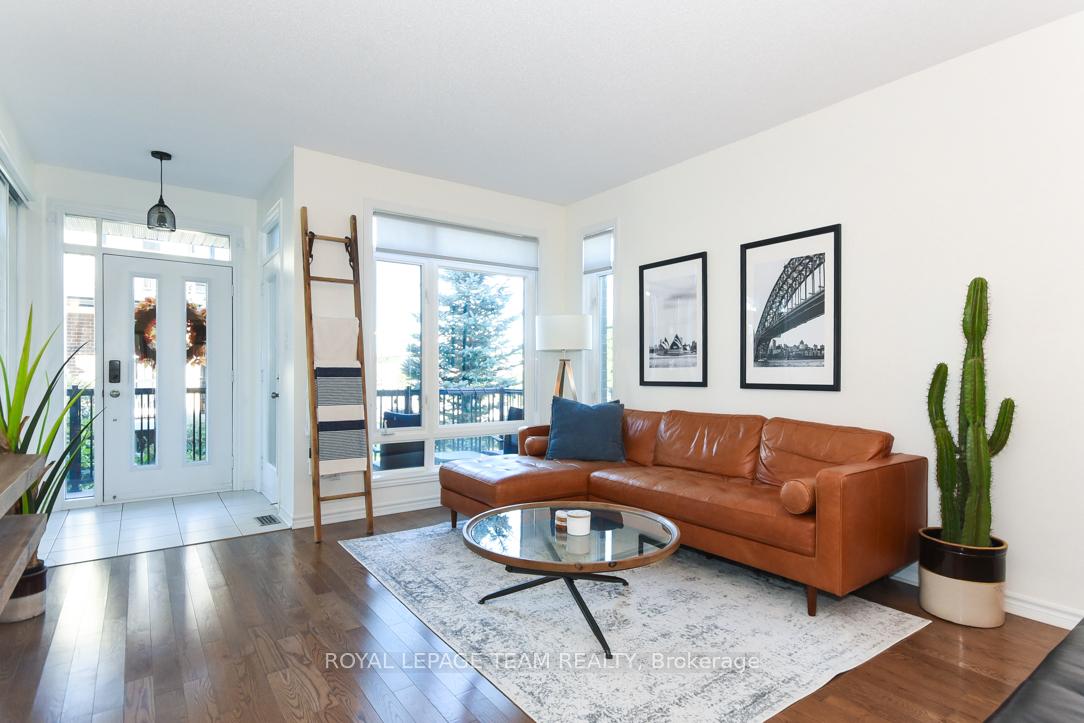 Photo 2 of 228 Pembina Private, Ottawa, Riverside South/Gloucester Glen — HOMEH