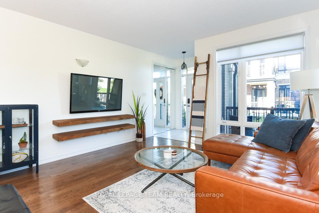 Photo 3 of 228 Pembina Private, Ottawa, Riverside South/Gloucester Glen — HOMEH