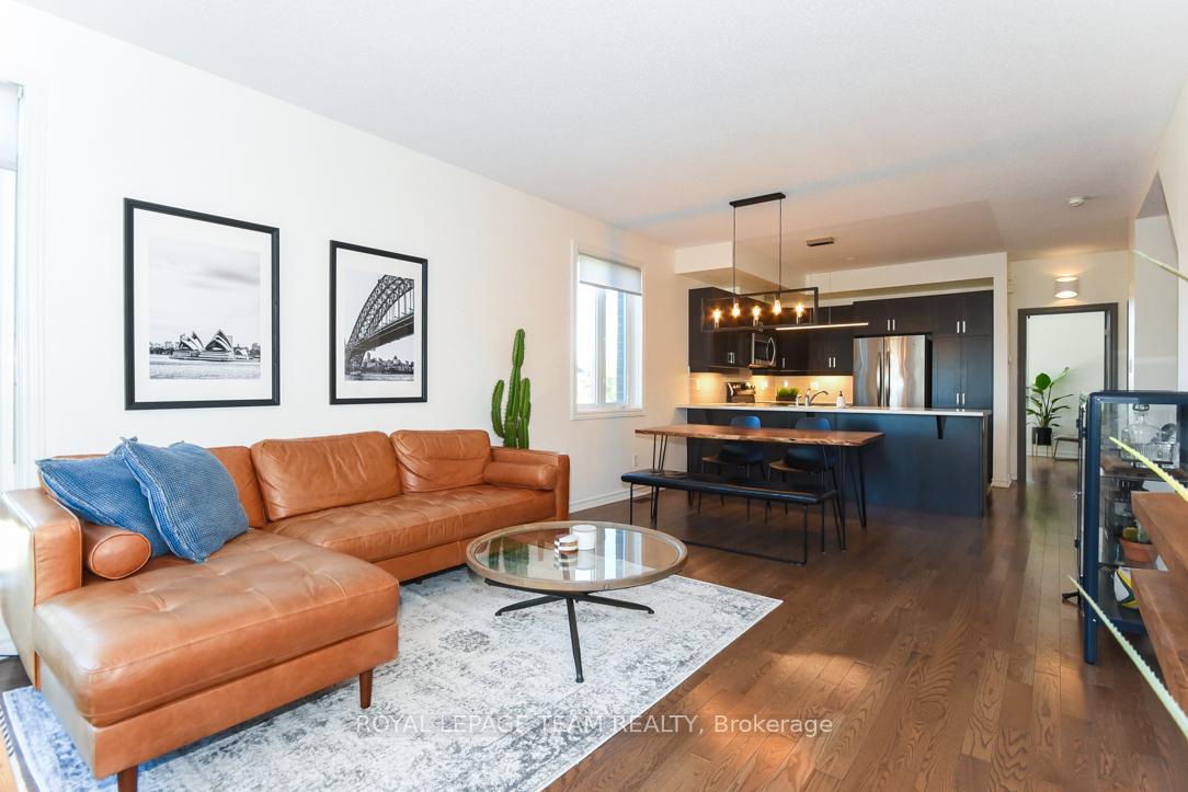 Photo 4 of 228 Pembina Private, Ottawa, Riverside South/Gloucester Glen — HOMEH