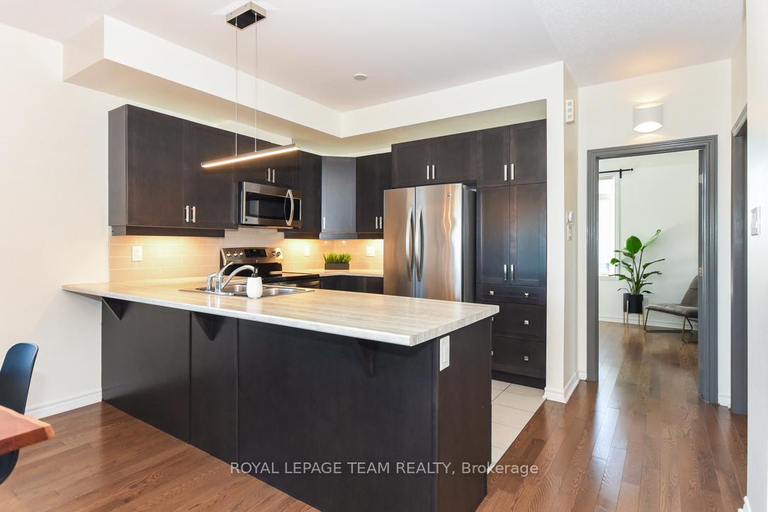 Photo 7 of 228 Pembina Private, Ottawa, Riverside South/Gloucester Glen — HOMEH