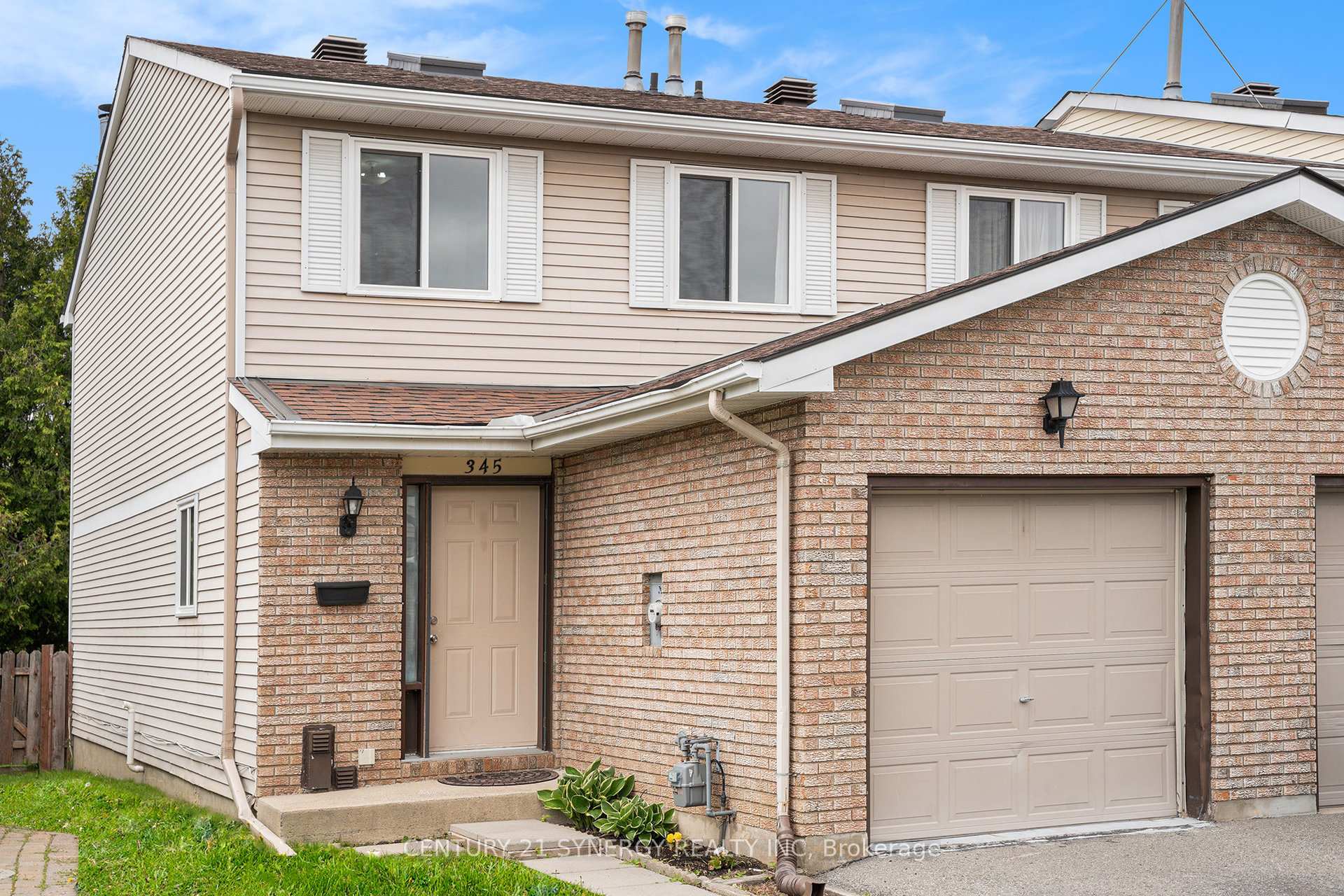 Photo 2 of 345 Monica Crescent, Ottawa, Bilberry Creek/Queenswood Heights — HOMEH