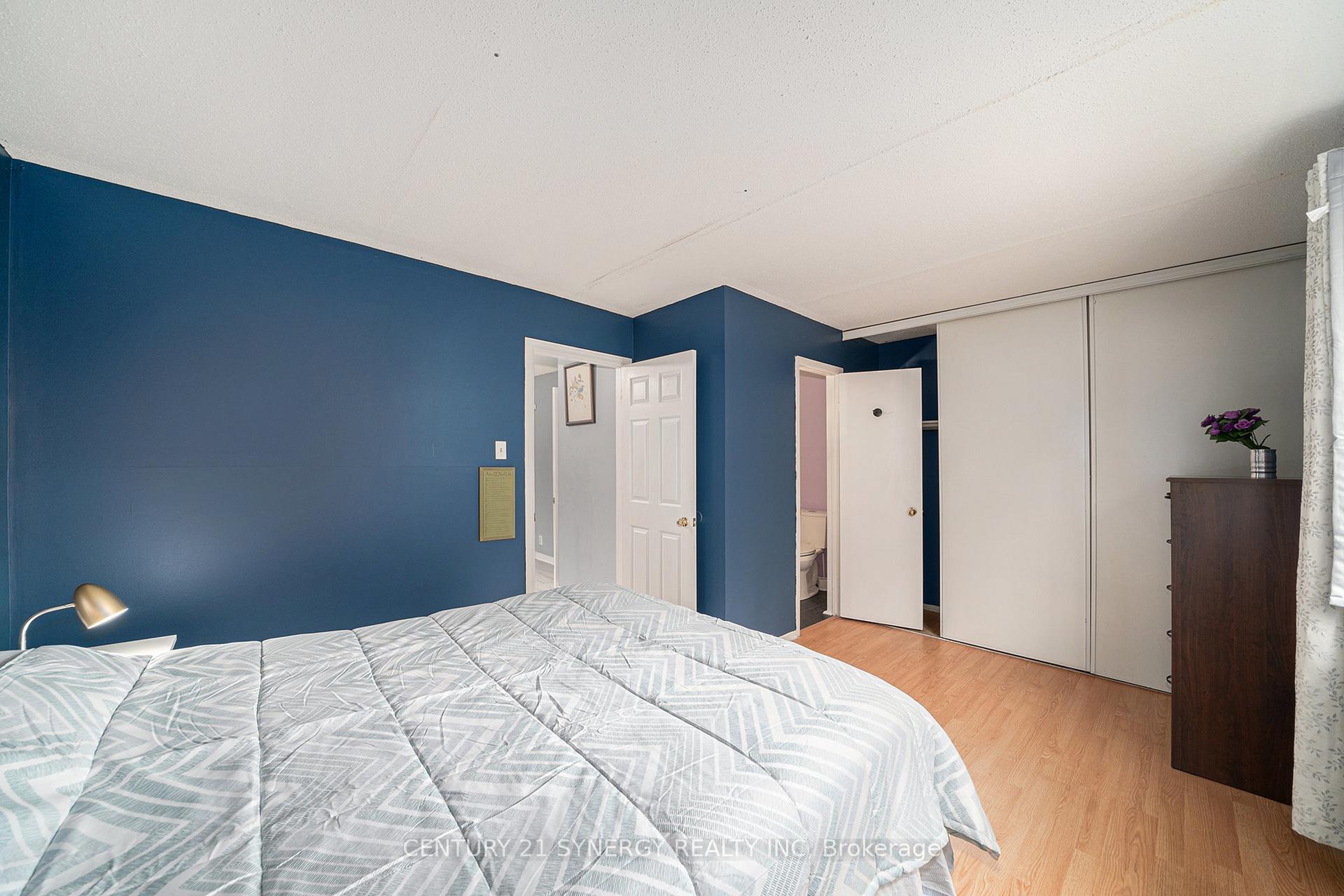 Photo 11 of 345 Monica Crescent, Ottawa, Bilberry Creek/Queenswood Heights — HOMEH