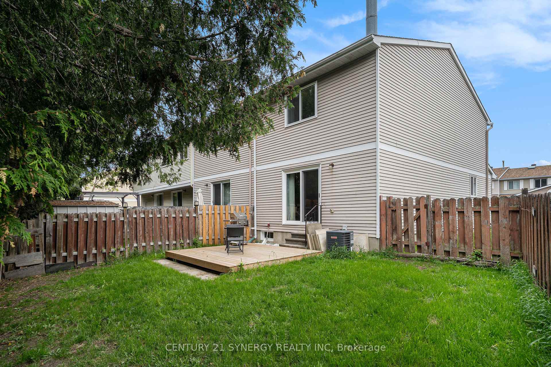Photo 24 of 345 Monica Crescent, Ottawa, Bilberry Creek/Queenswood Heights — HOMEH