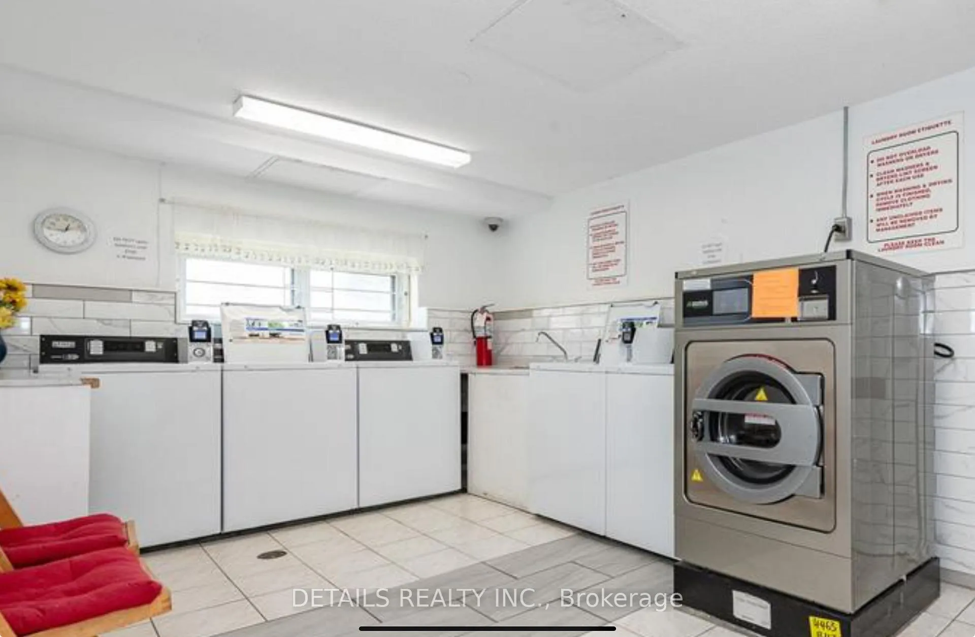 Photo 4 of Unit 1102, 1356 Meadowlands Drive E, Ottawa, Borden Farm/Stewart Farm/Carleton Heights/Parkwood Hills — HOMEH