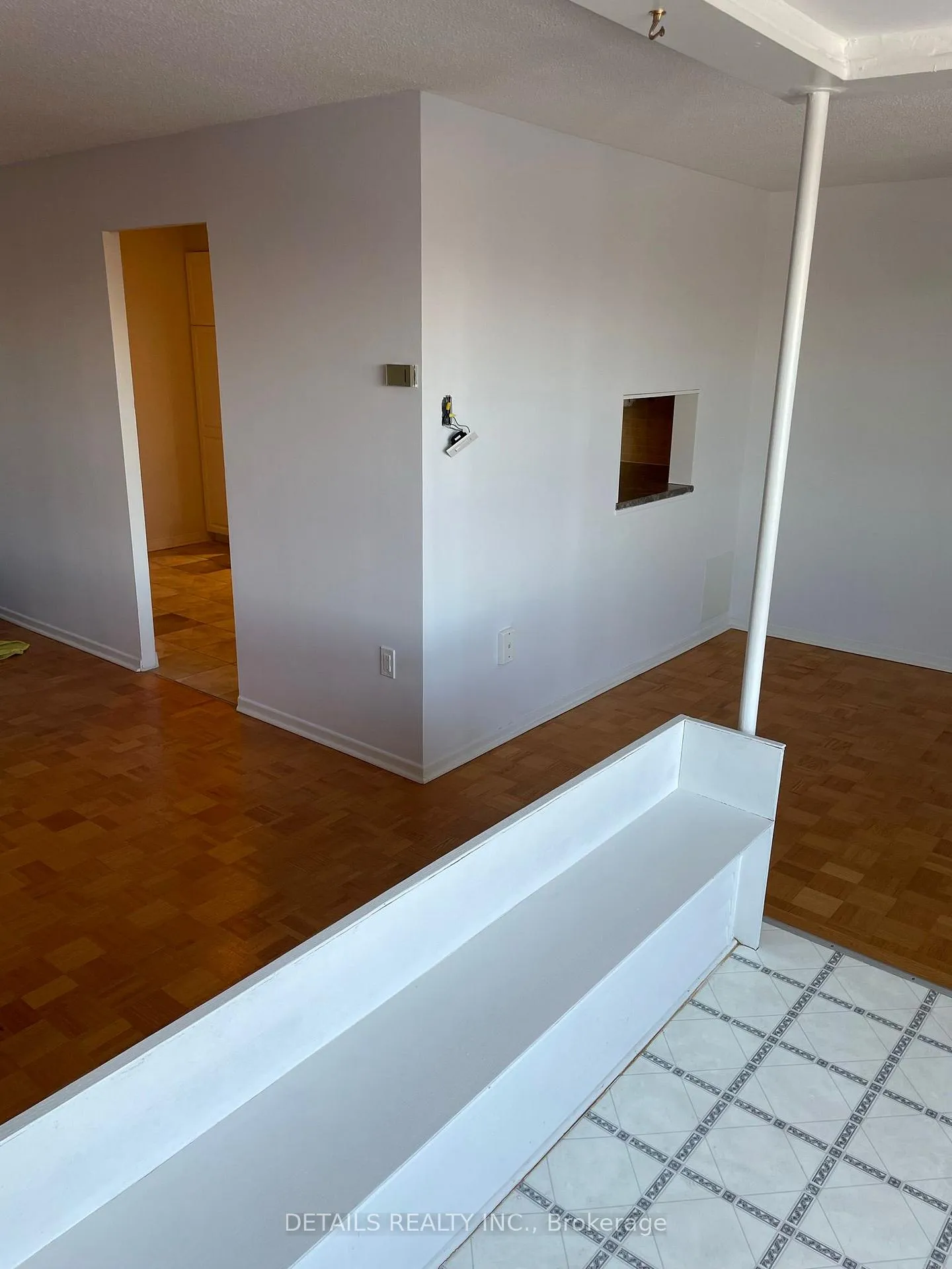 Photo 15 of Unit 1102, 1356 Meadowlands Drive E, Ottawa, Borden Farm/Stewart Farm/Carleton Heights/Parkwood Hills — HOMEH